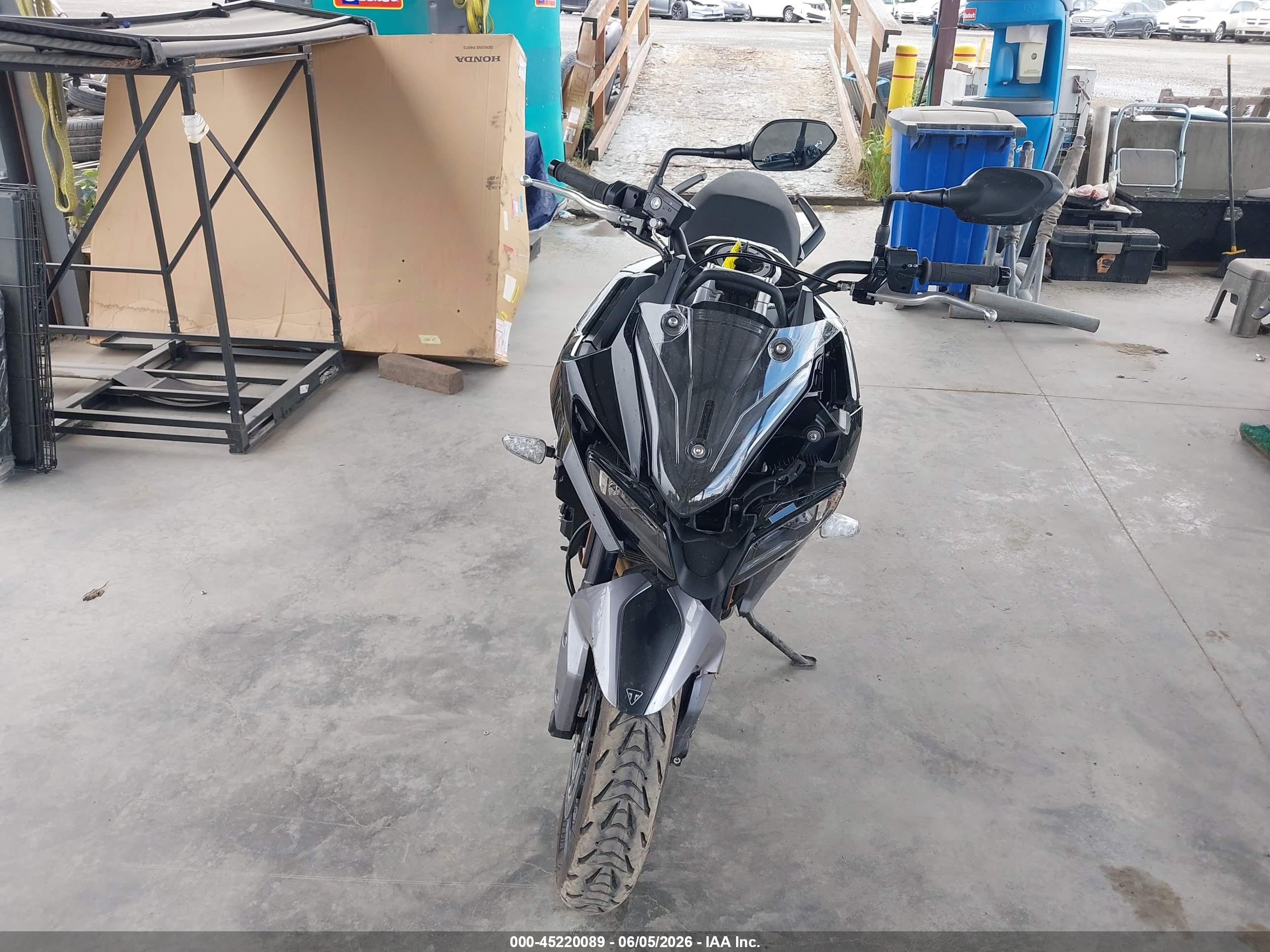 TRIUMPH MOTORCYCLE image 5