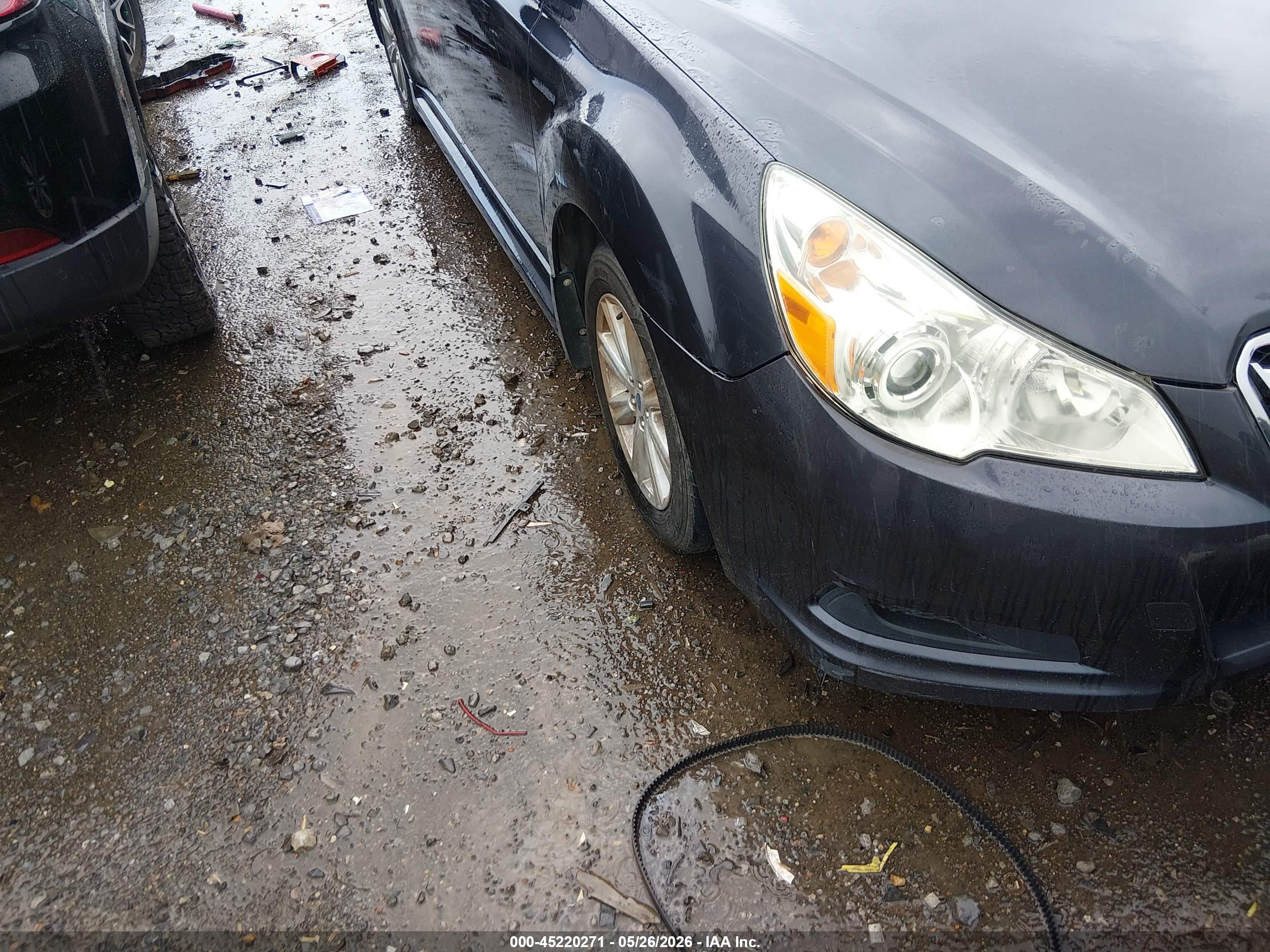 SUBARU LEGACY image 6