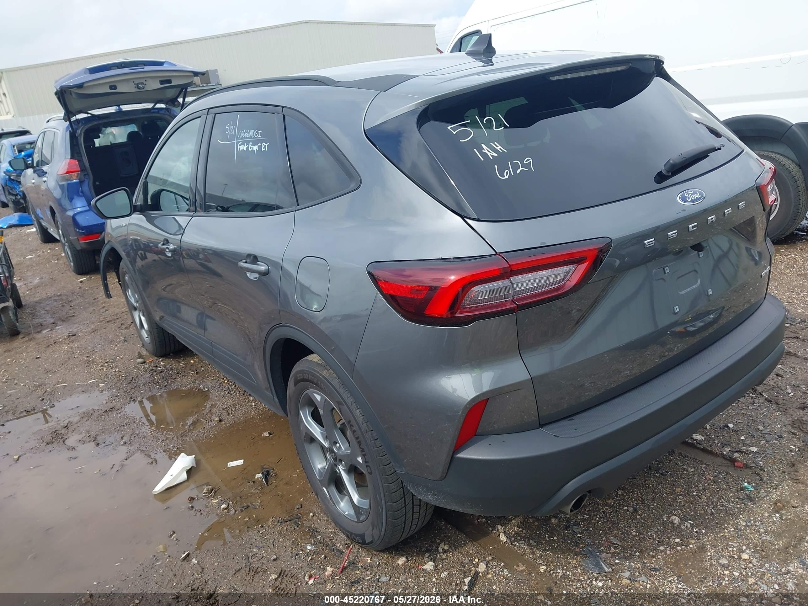FORD ESCAPE image 3