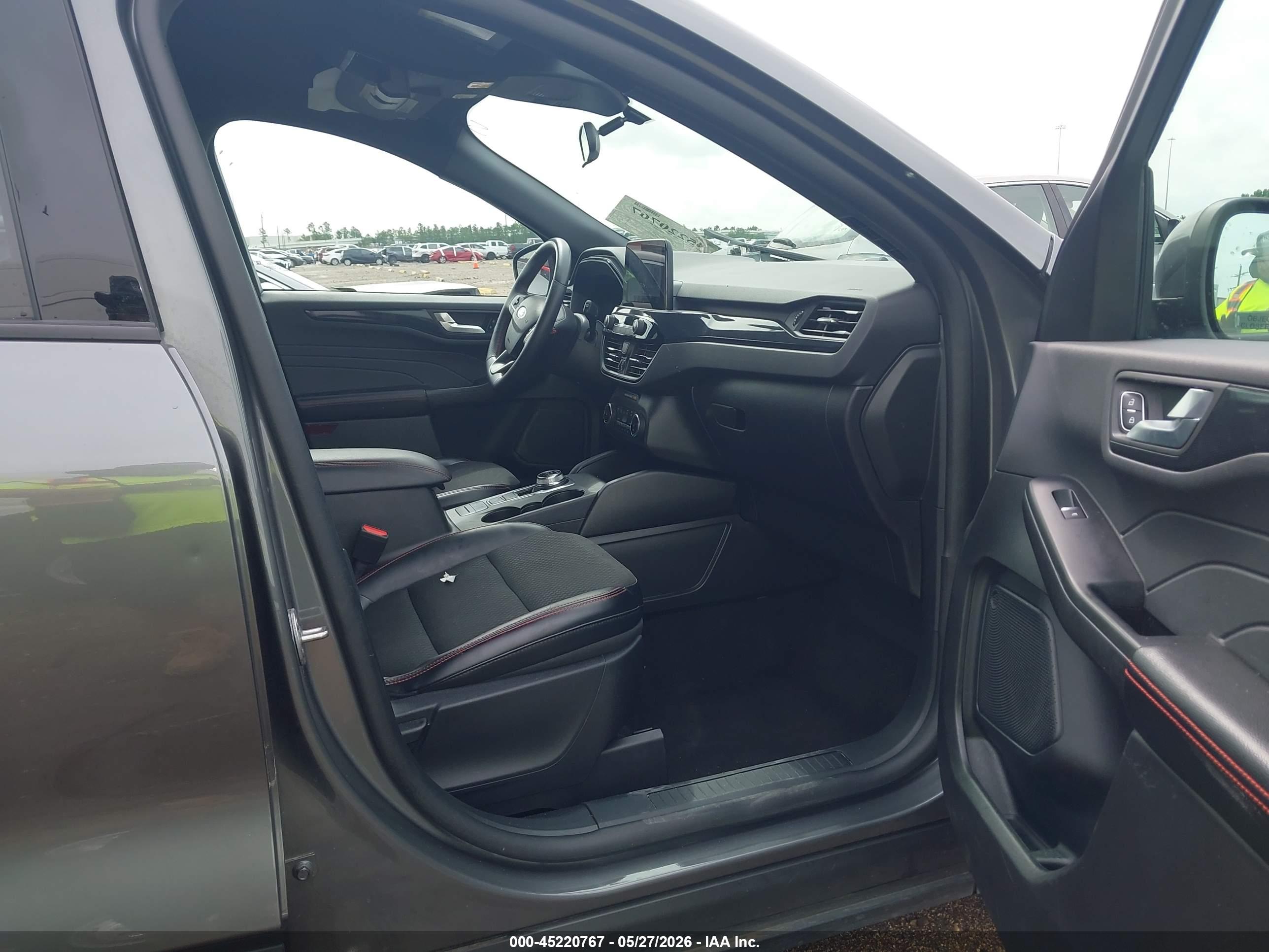 FORD ESCAPE image 5