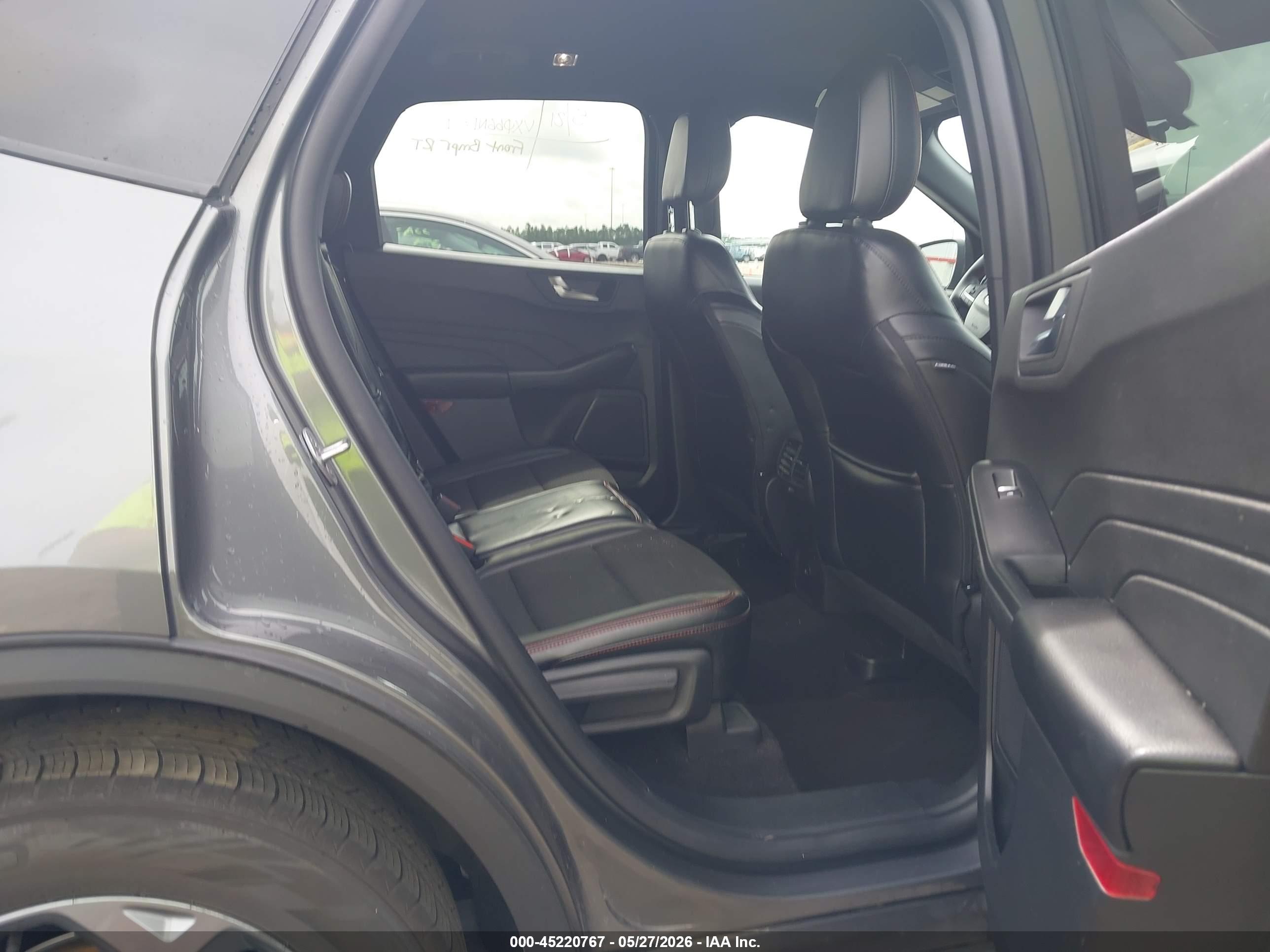FORD ESCAPE image 8