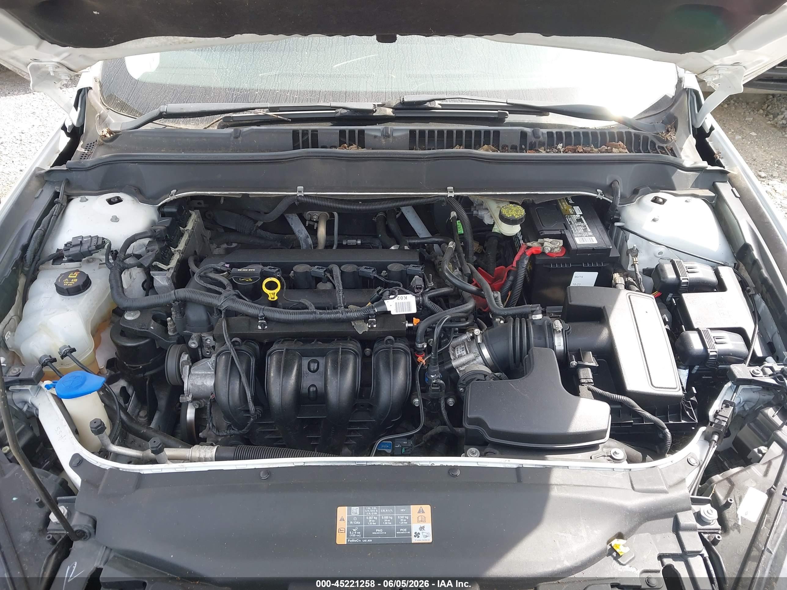 FORD FUSION image 10