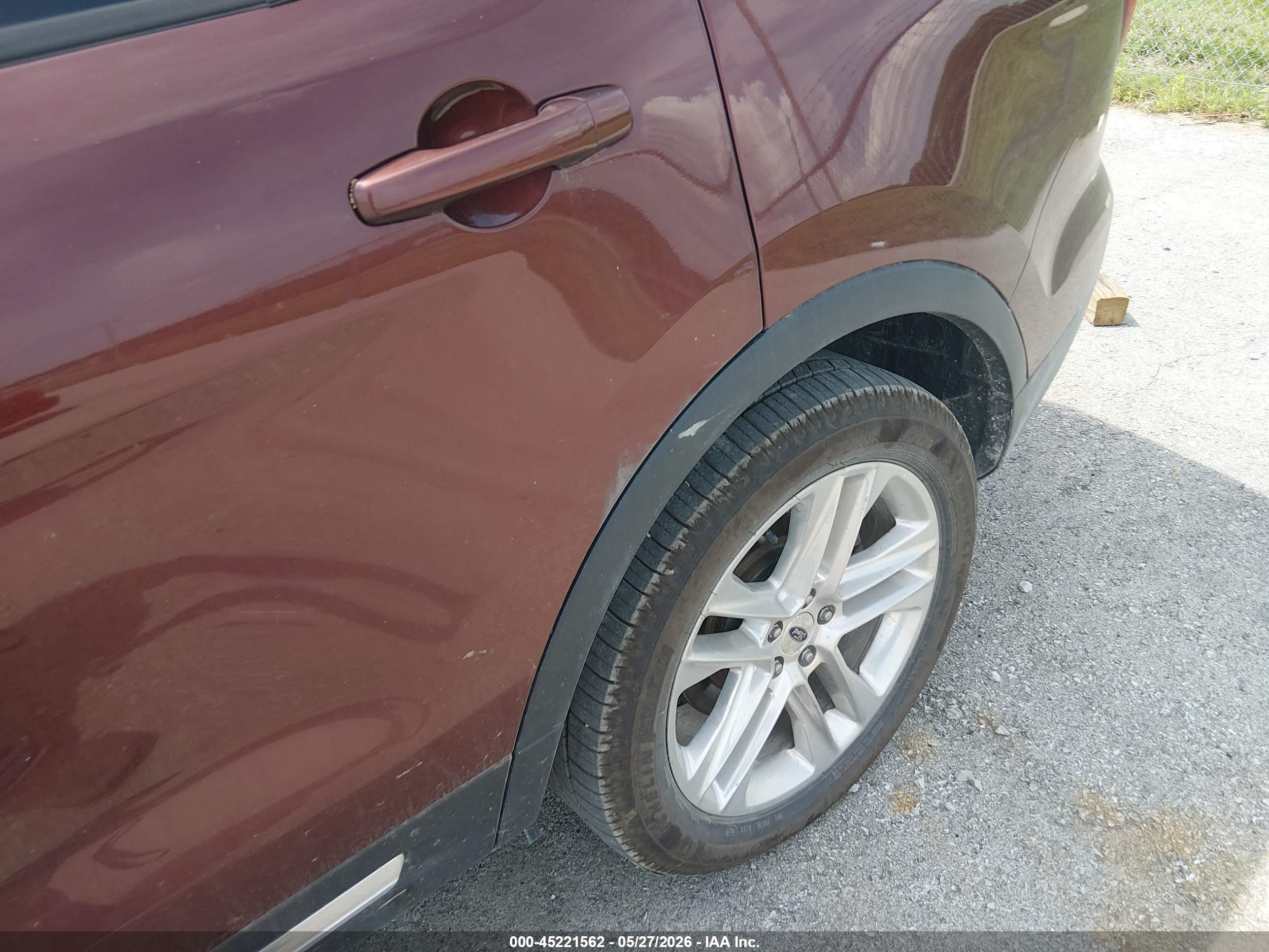 FORD EXPLORER image 6