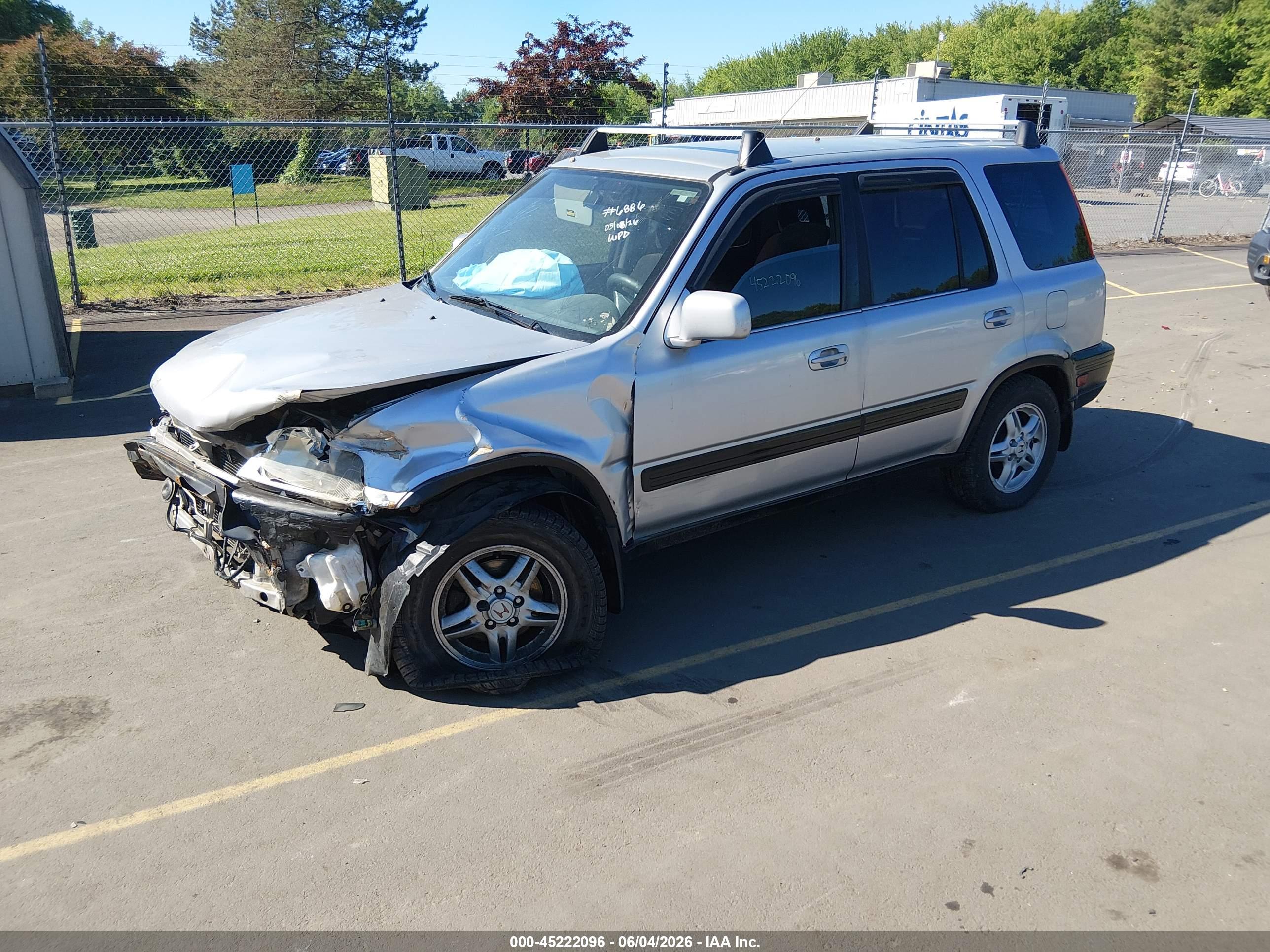 HONDA CR-V image 2