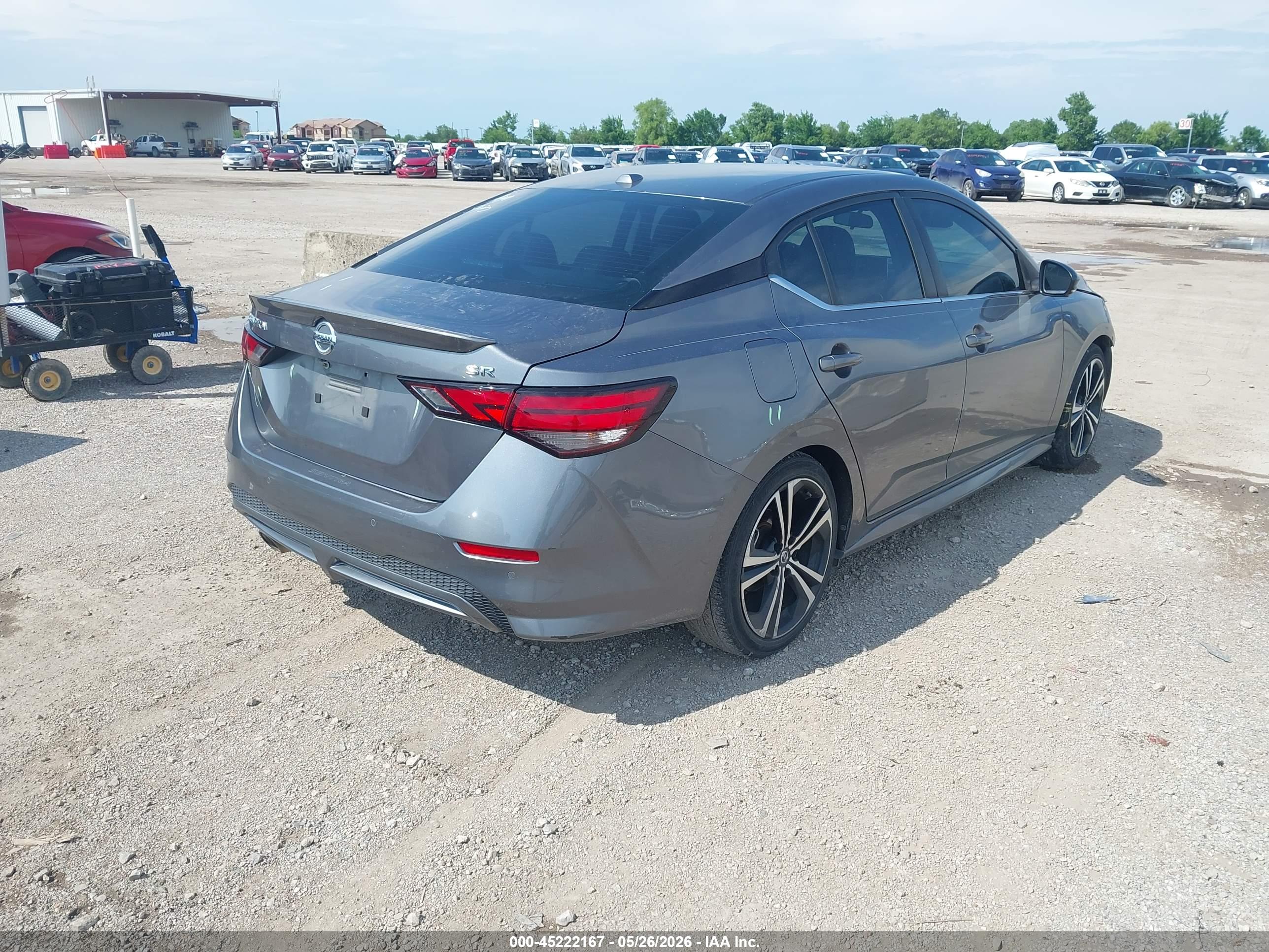 NISSAN SENTRA image 4