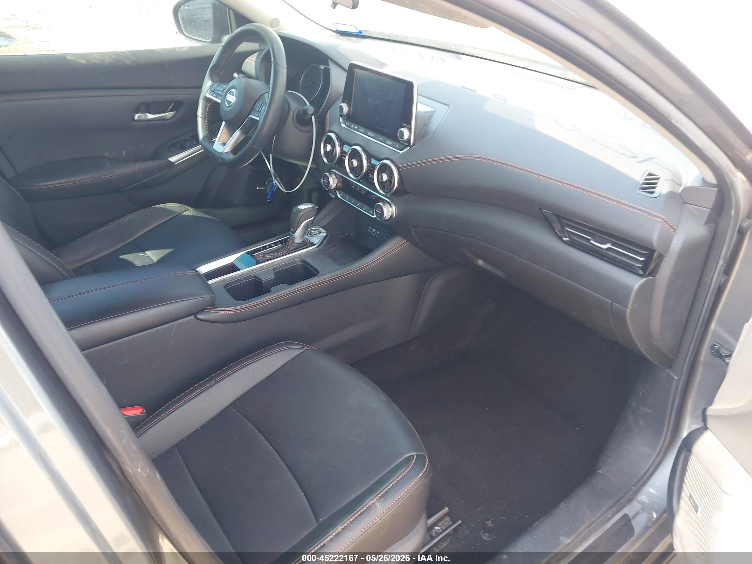 NISSAN SENTRA image 5