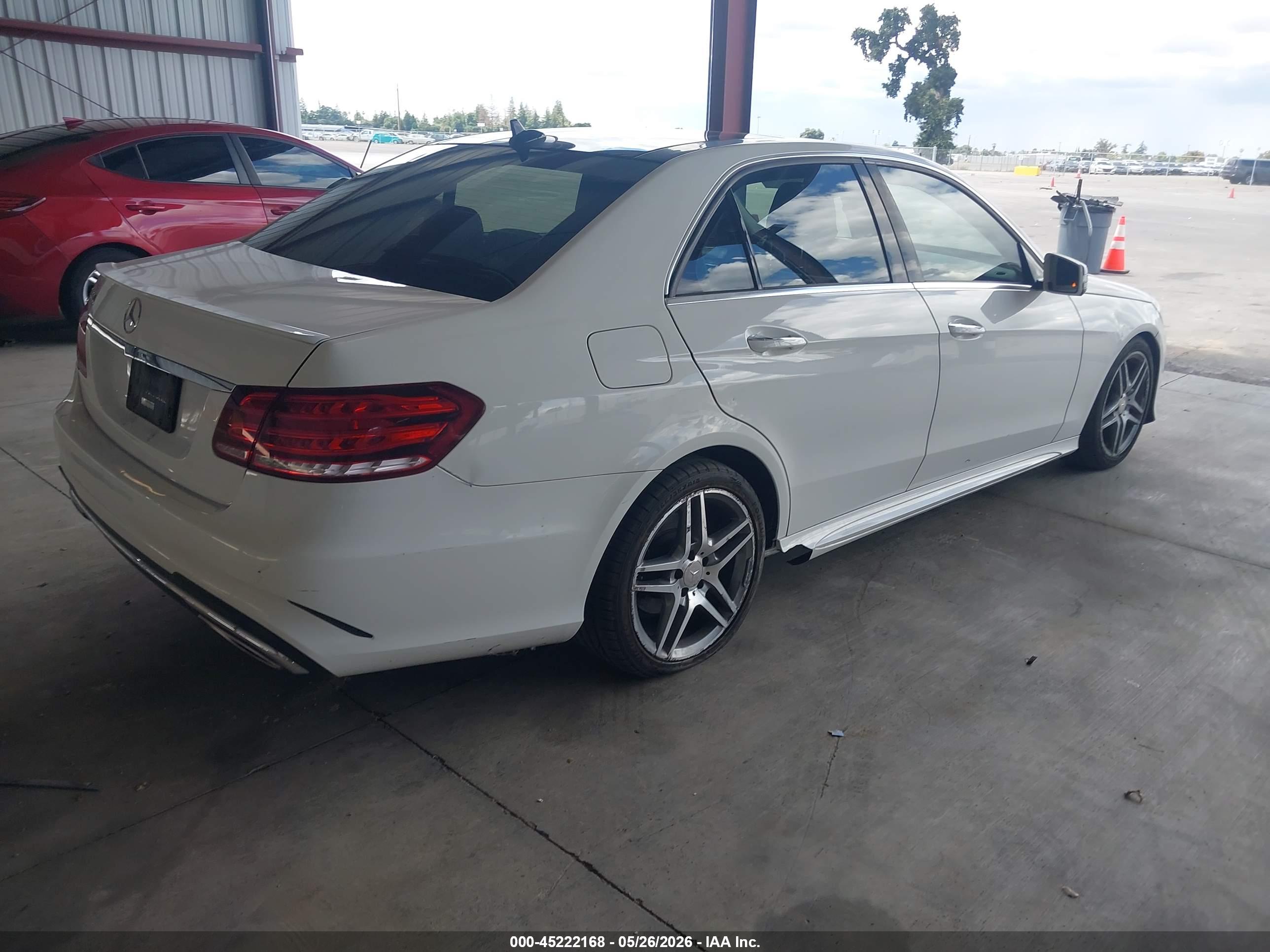 MERCEDES-BENZ E image 4
