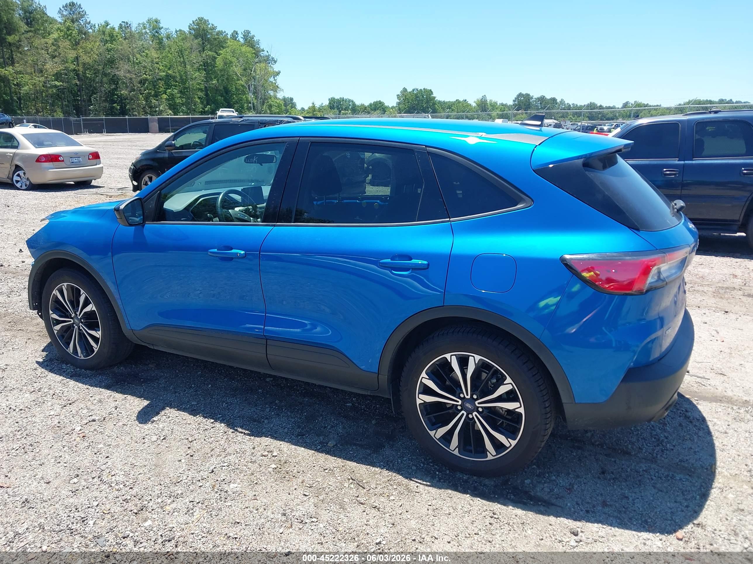 FORD ESCAPE image 3