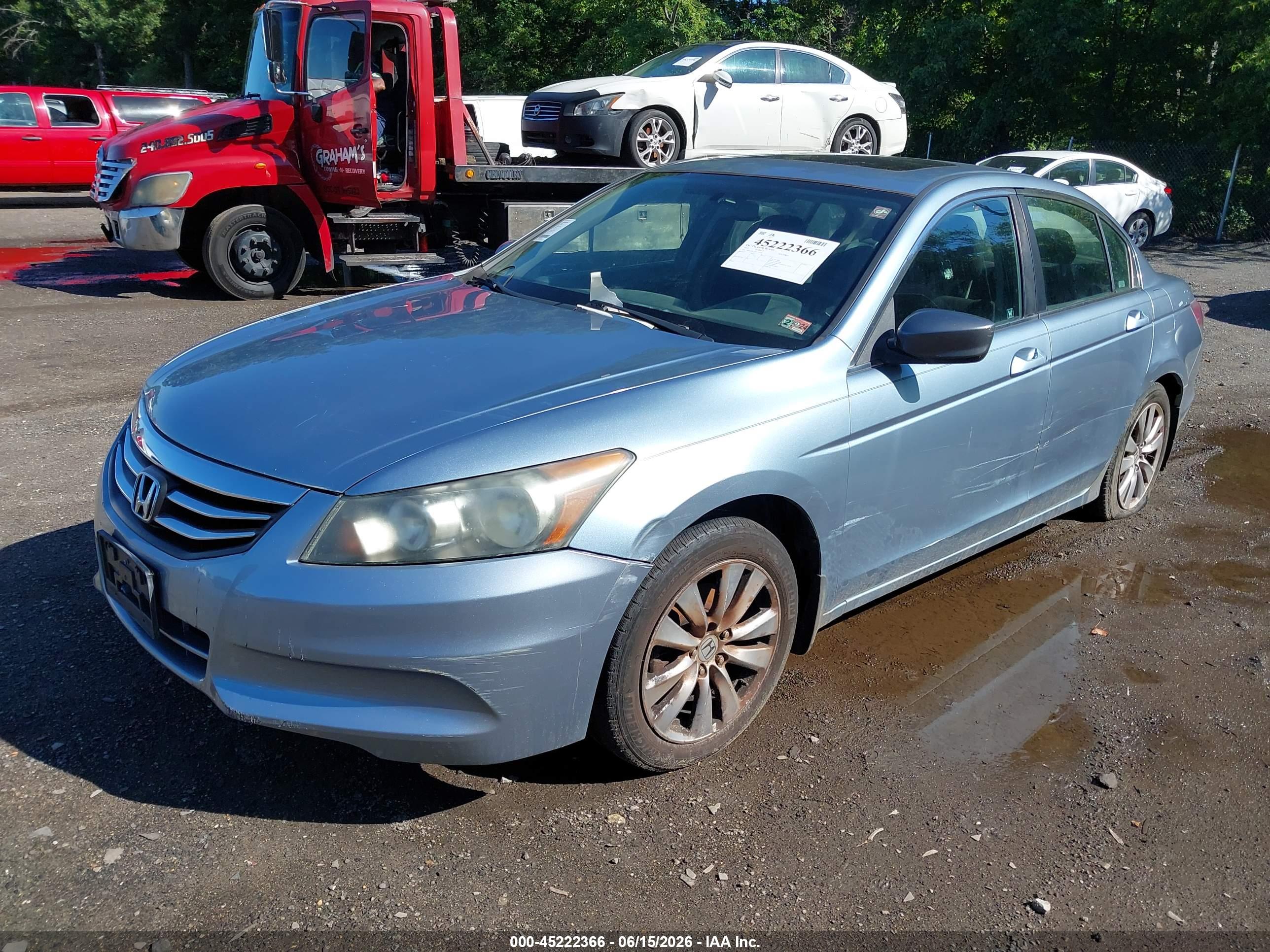 HONDA ACCORD image 2
