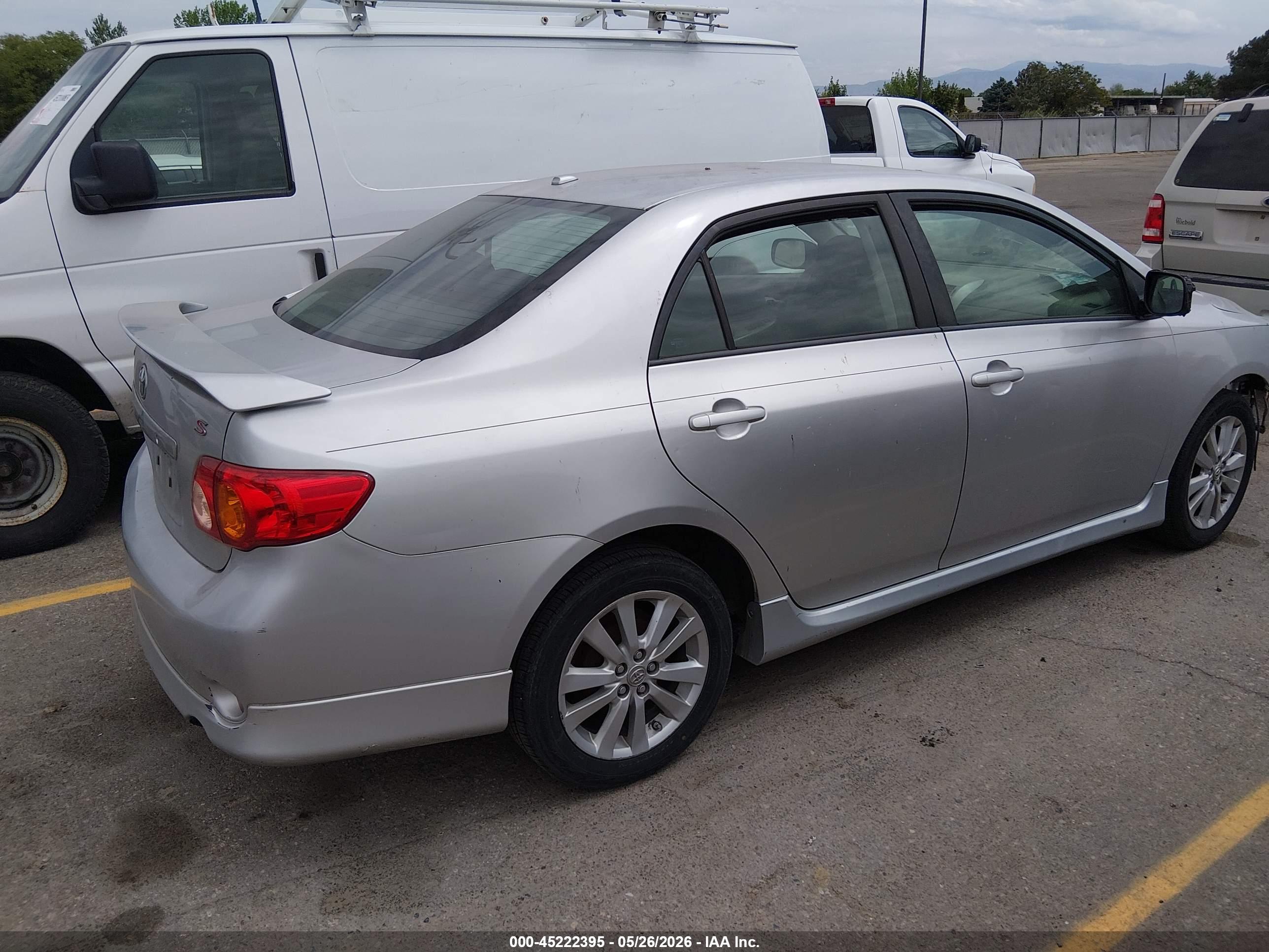TOYOTA COROLLA image 4