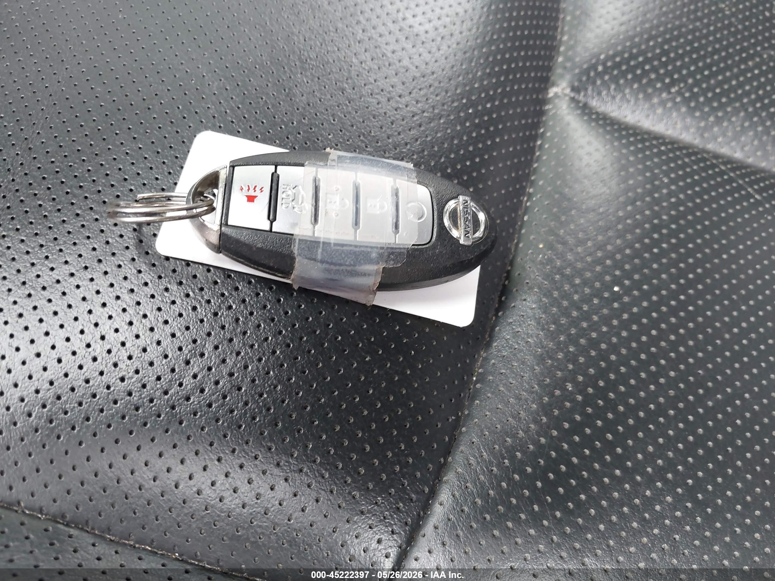 NISSAN ROGUE image 11