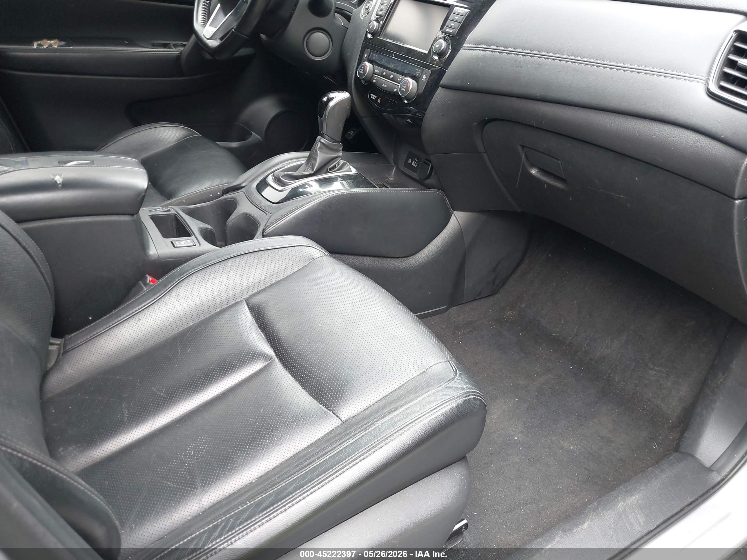 NISSAN ROGUE image 5