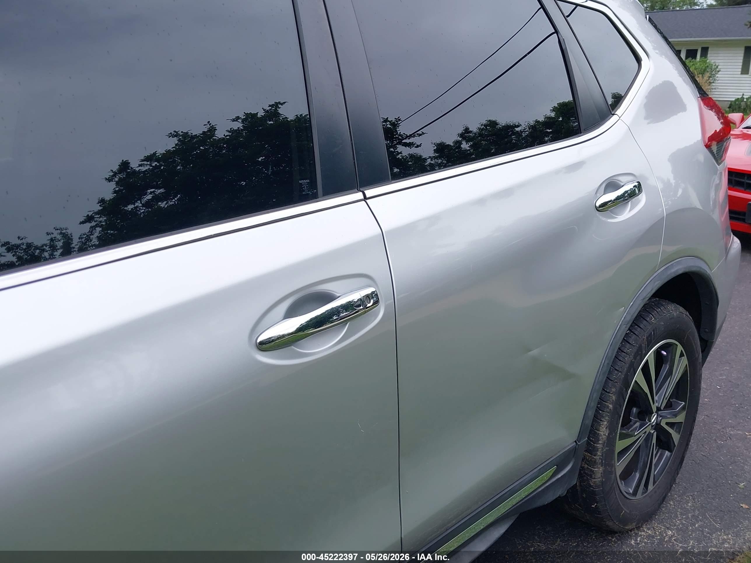 NISSAN ROGUE image 6