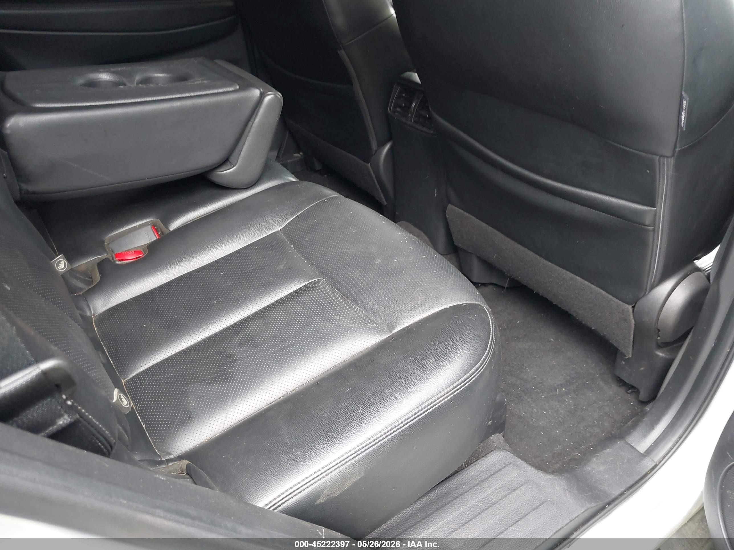 NISSAN ROGUE image 8