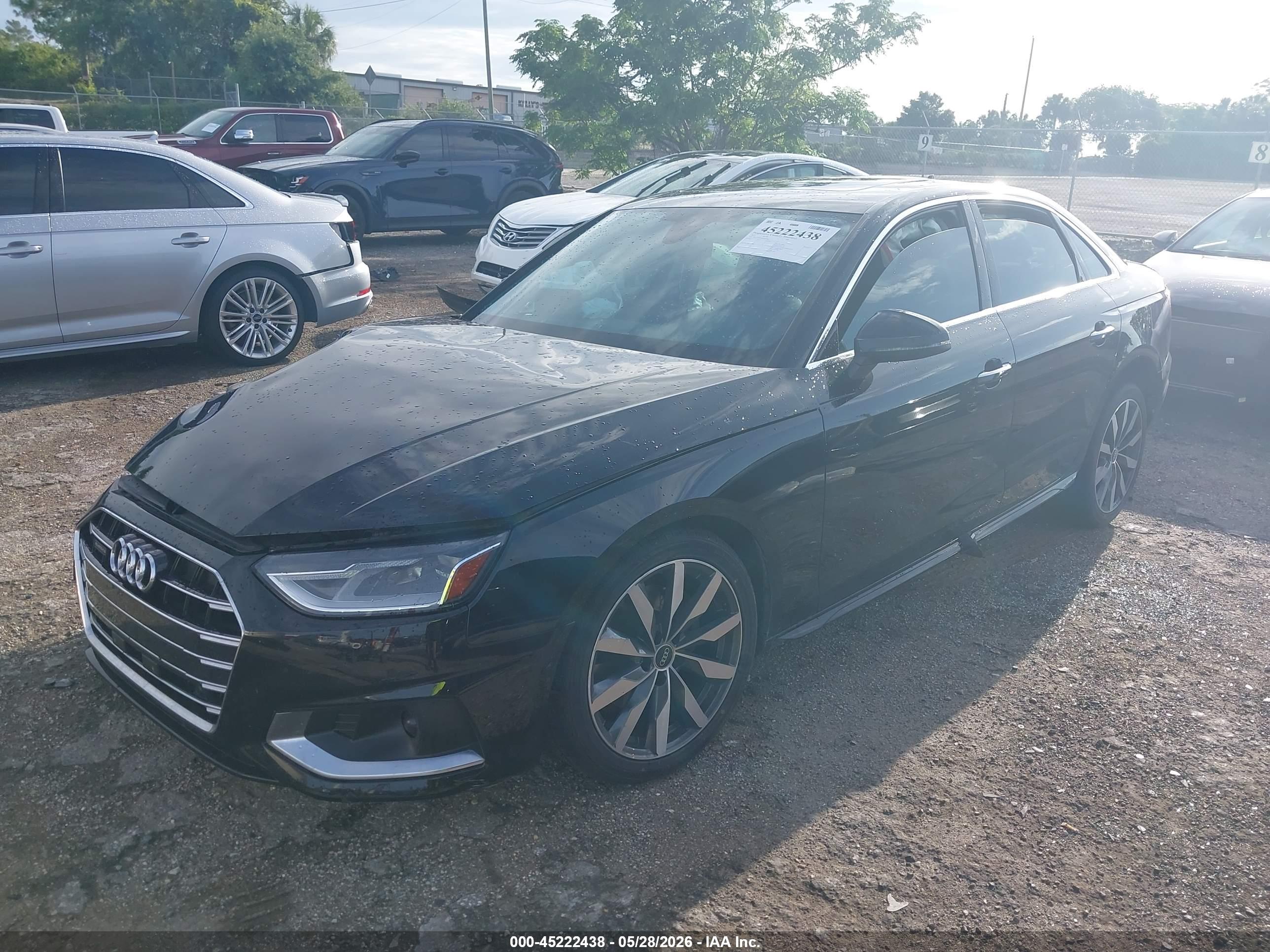 AUDI A4 image 2
