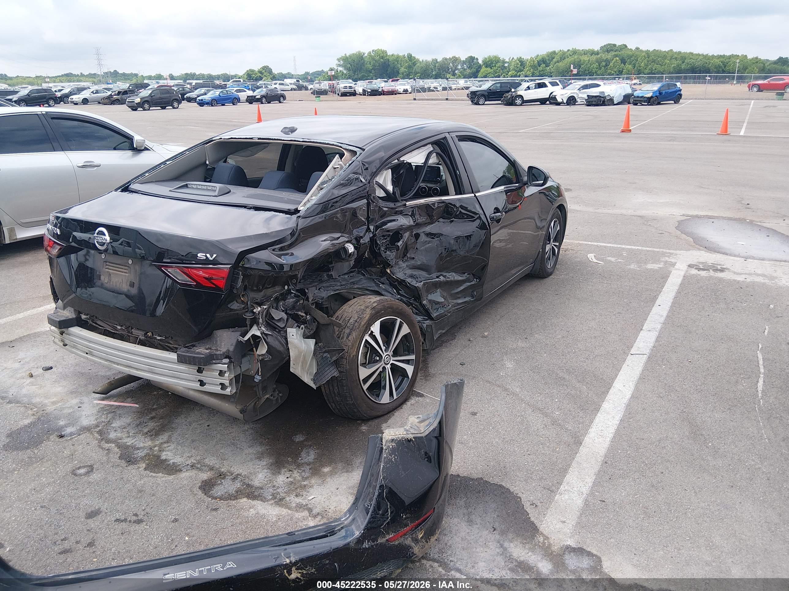 NISSAN SENTRA image 4