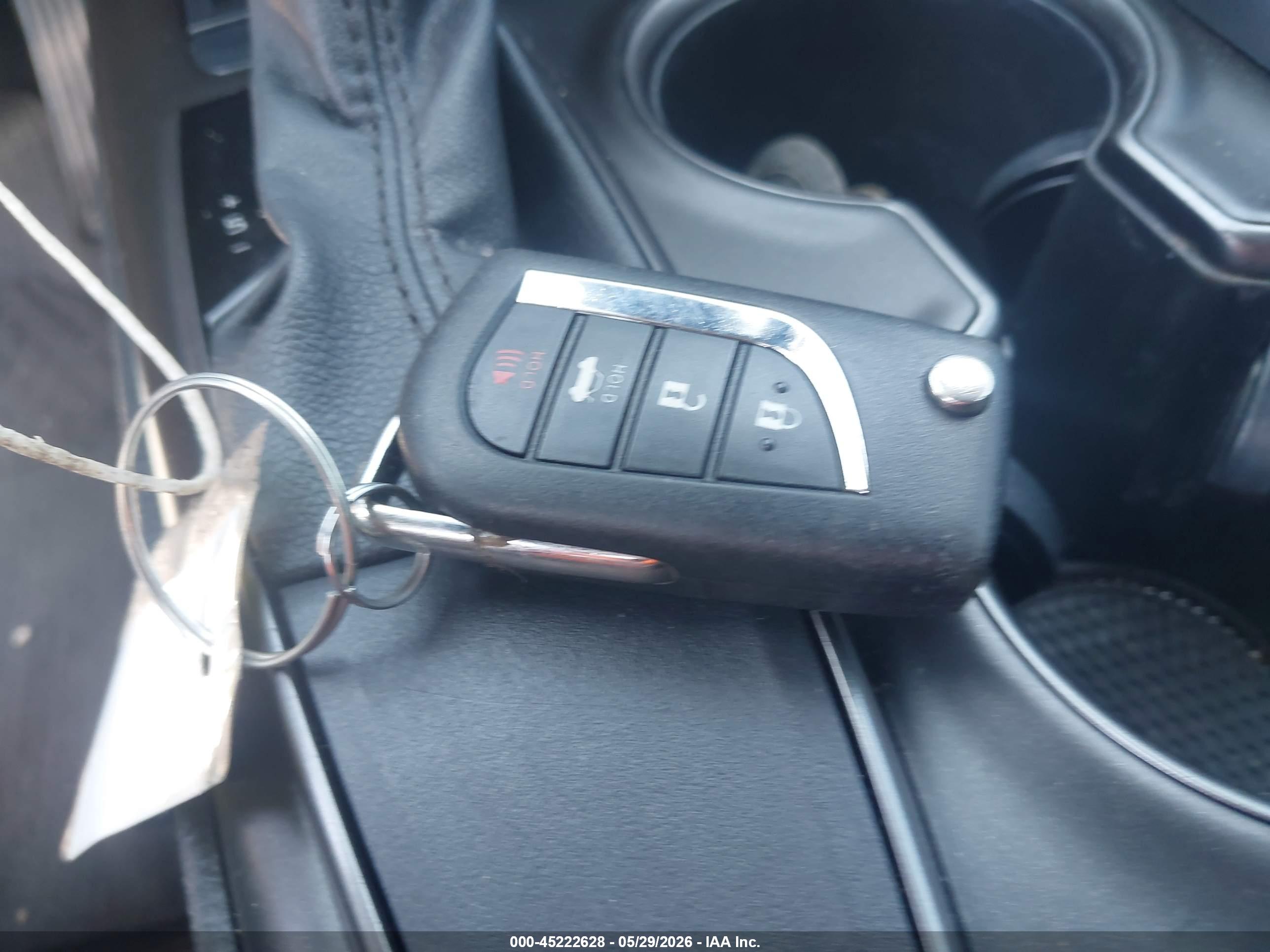 TOYOTA CAMRY image 11