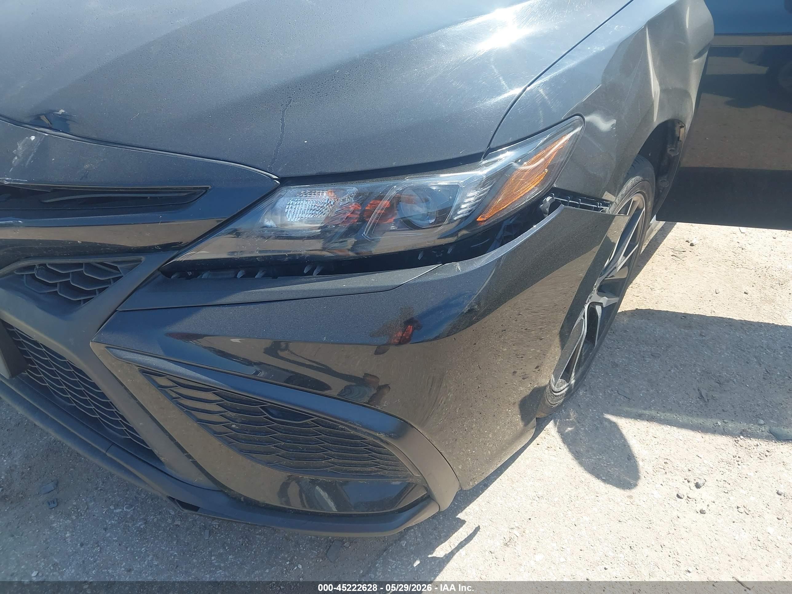 TOYOTA CAMRY image 6