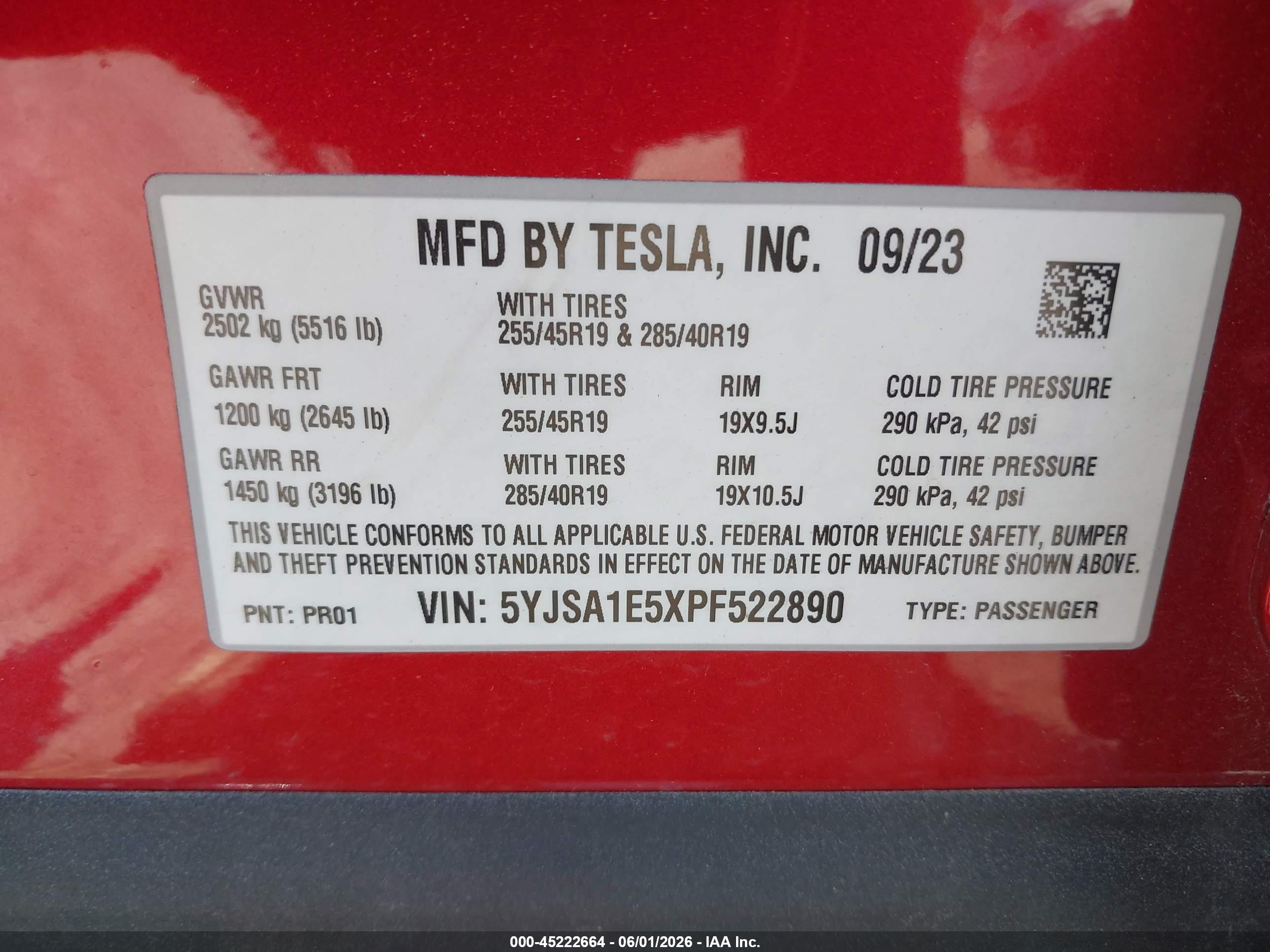 TESLA MODEL image 9