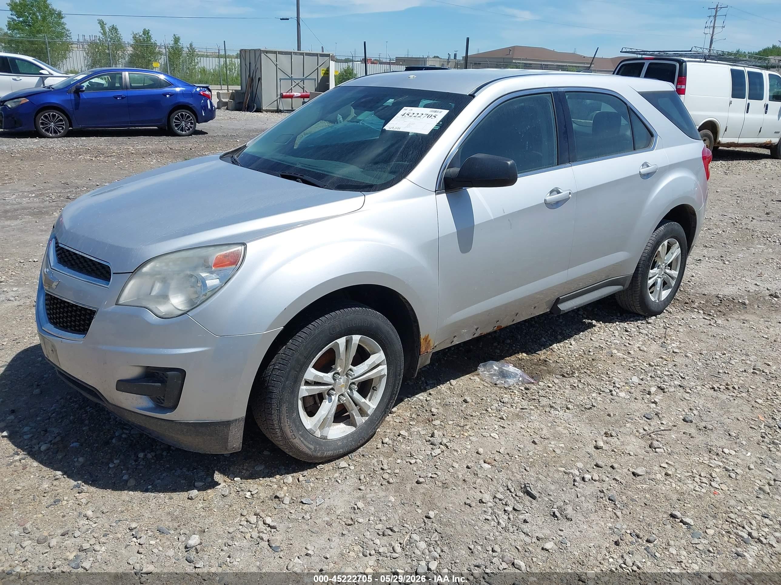 CHEVROLET EQUINOX image 2