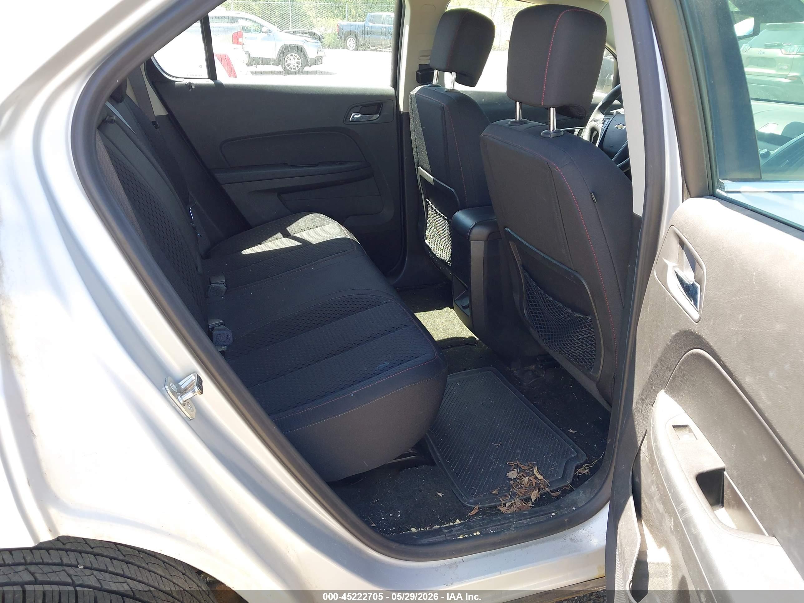 CHEVROLET EQUINOX image 8