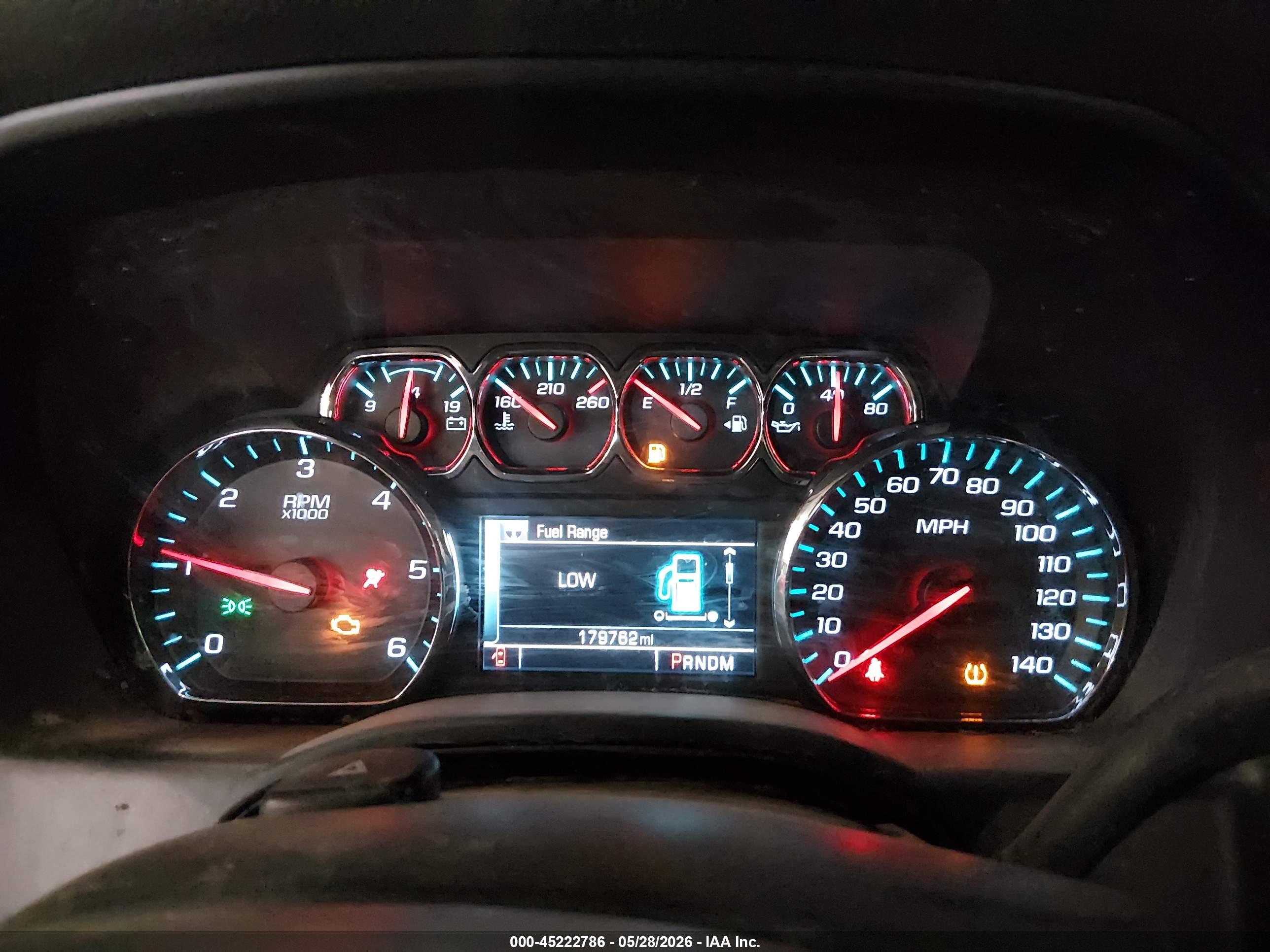 CHEVROLET SILVERADO image 7