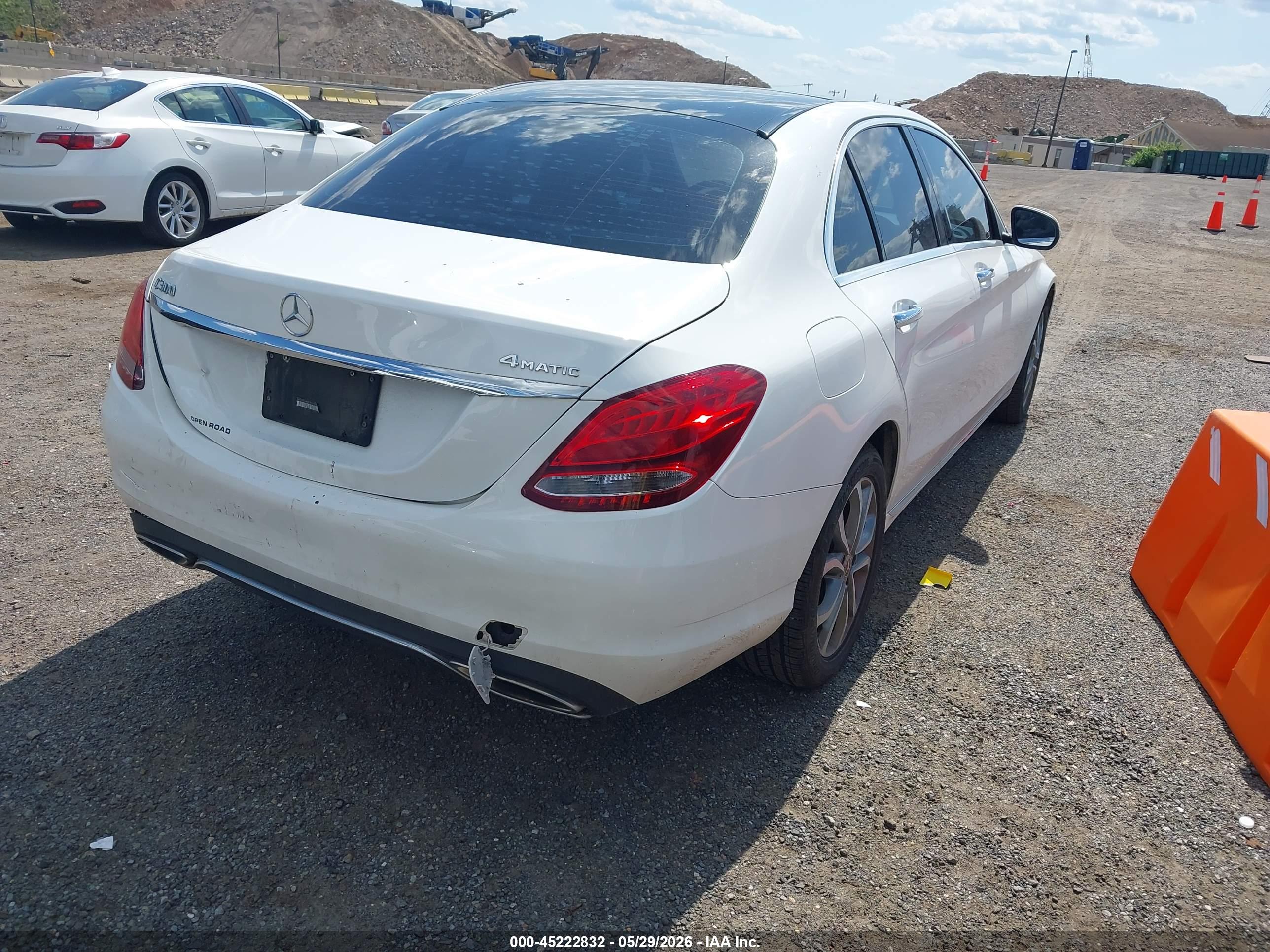 MERCEDES-BENZ C image 4