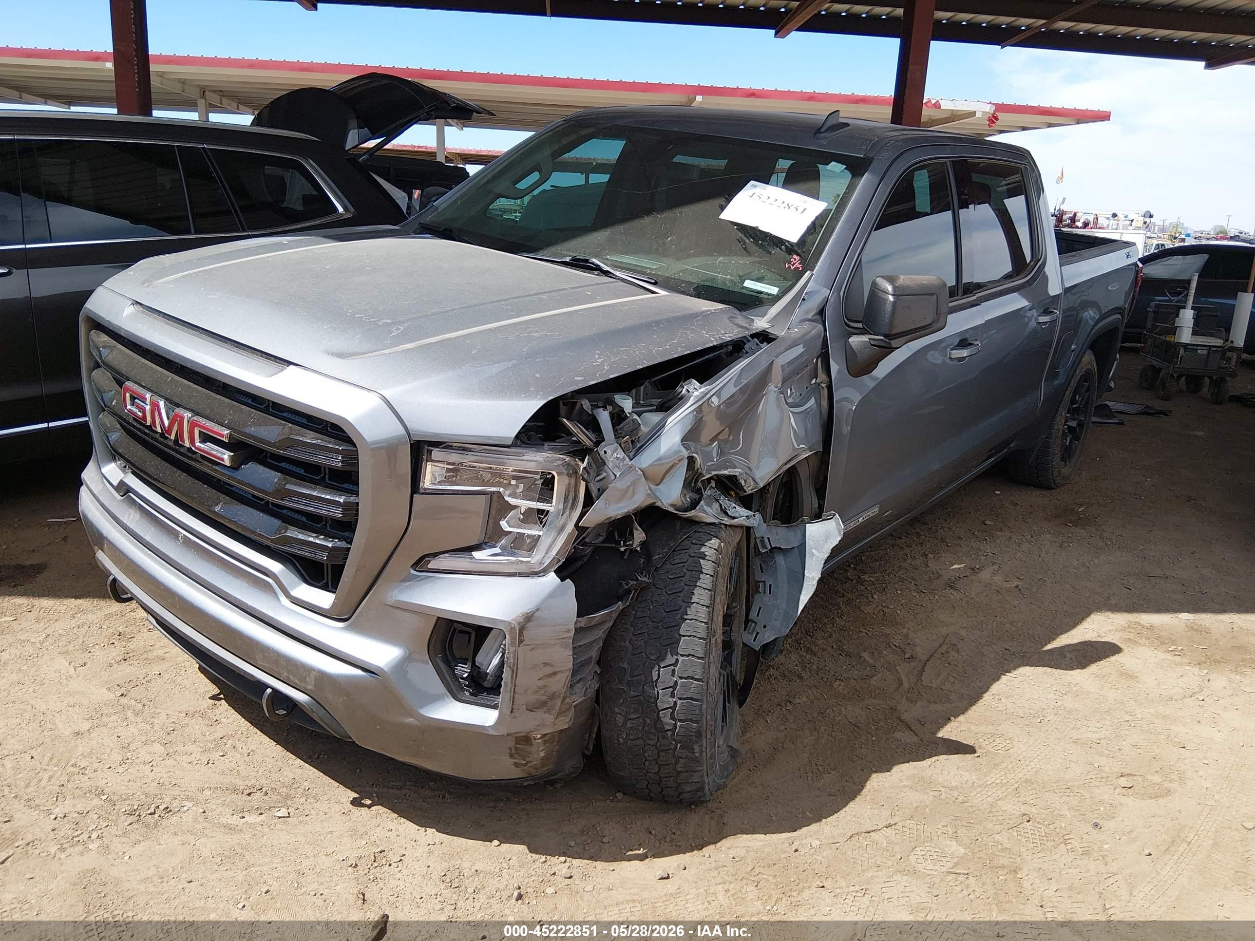 GMC SIERRA image 2