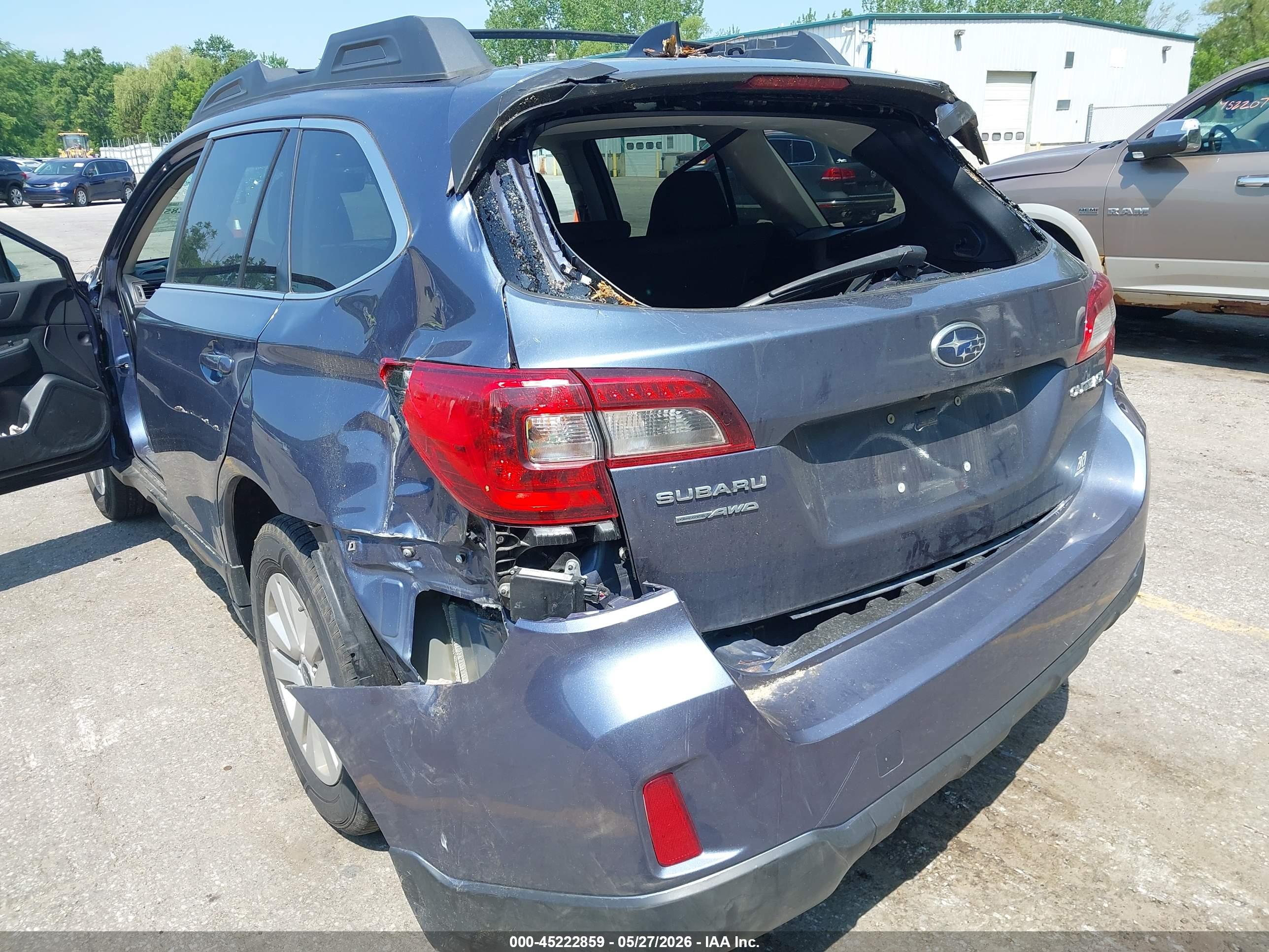 SUBARU OUTBACK image 6
