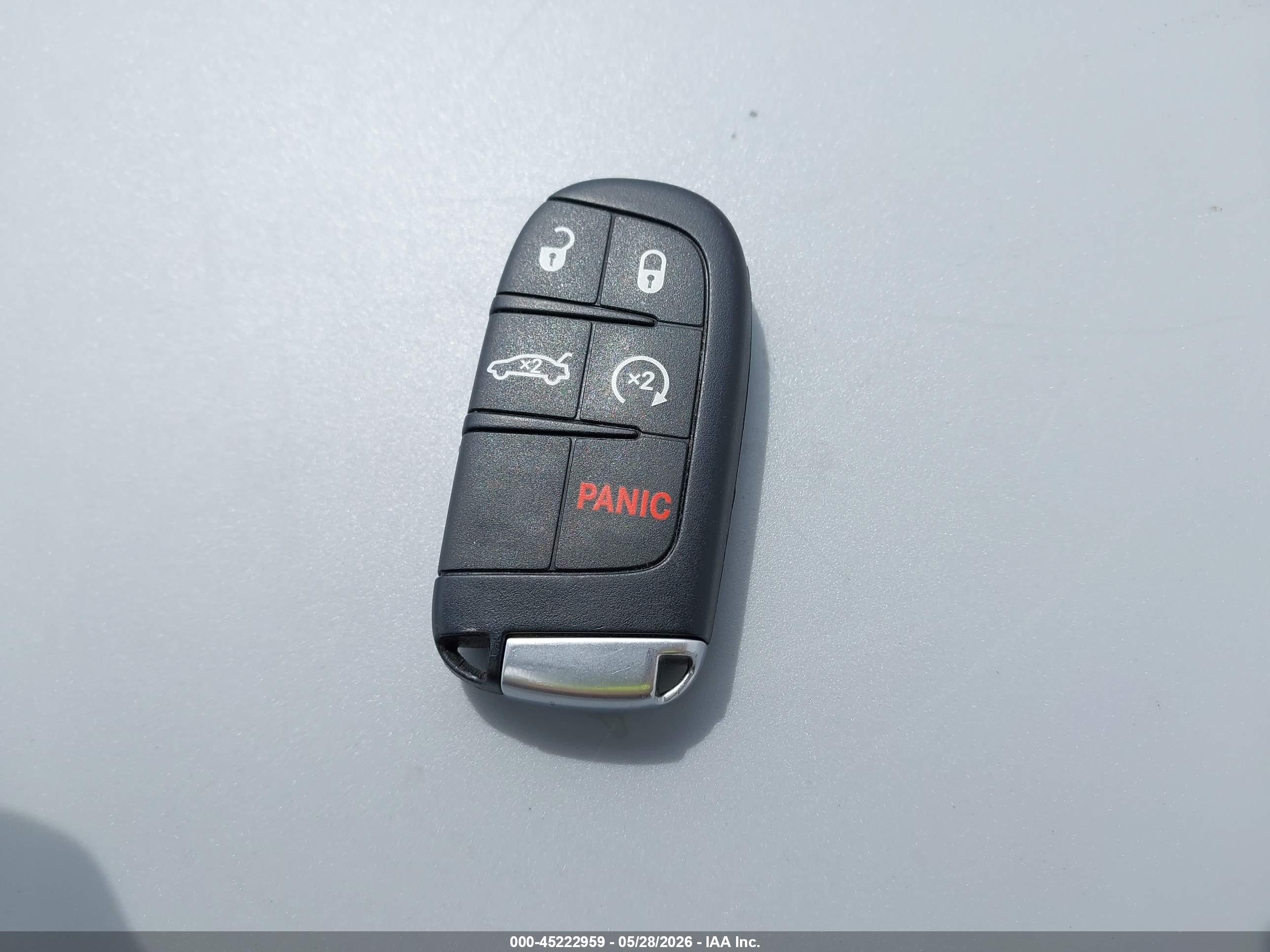 CHRYSLER 300C image 11