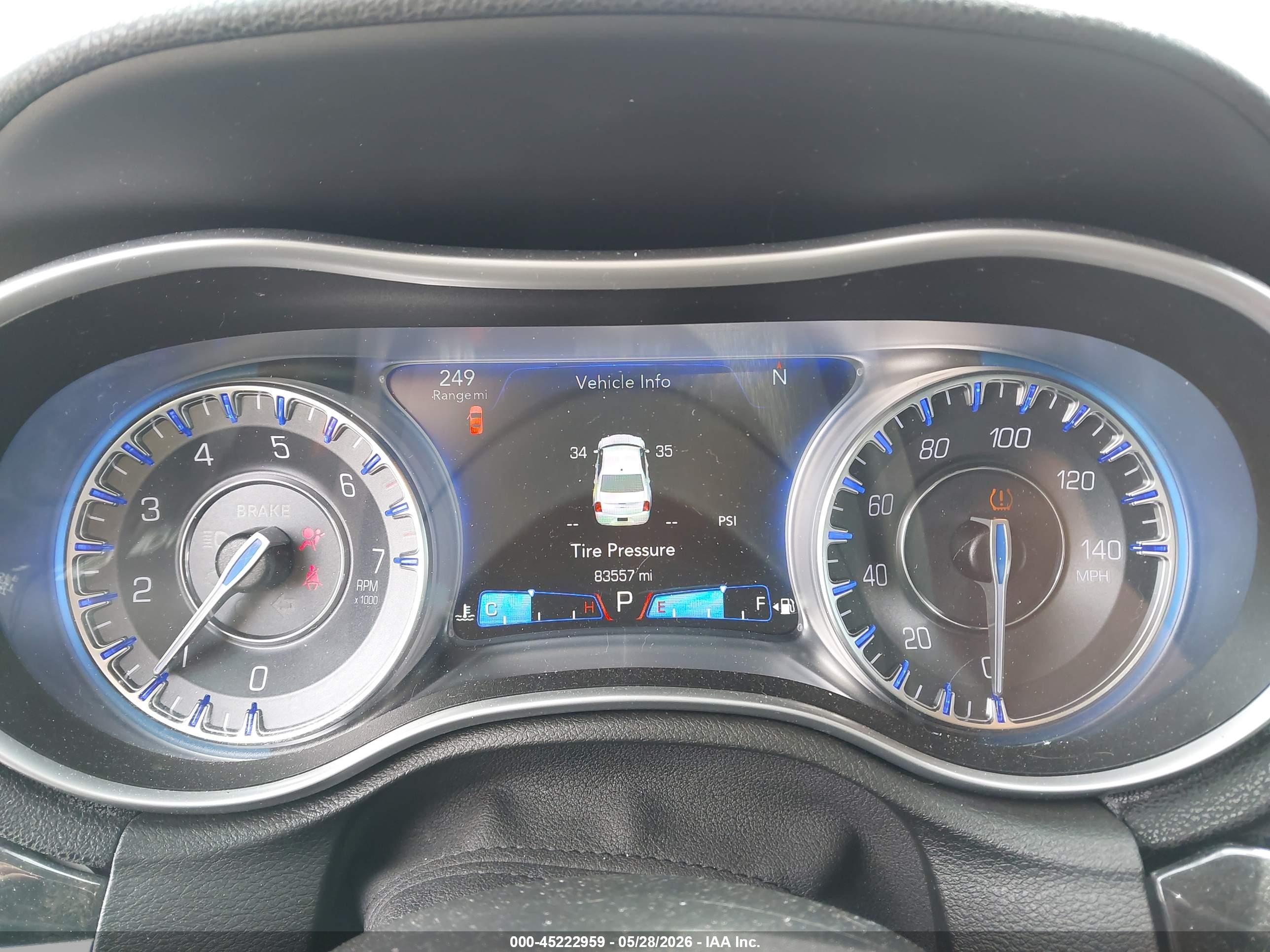 CHRYSLER 300C image 7
