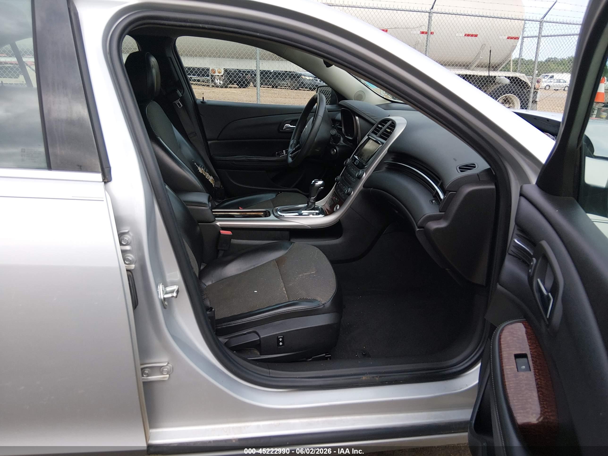 CHEVROLET MALIBU image 5