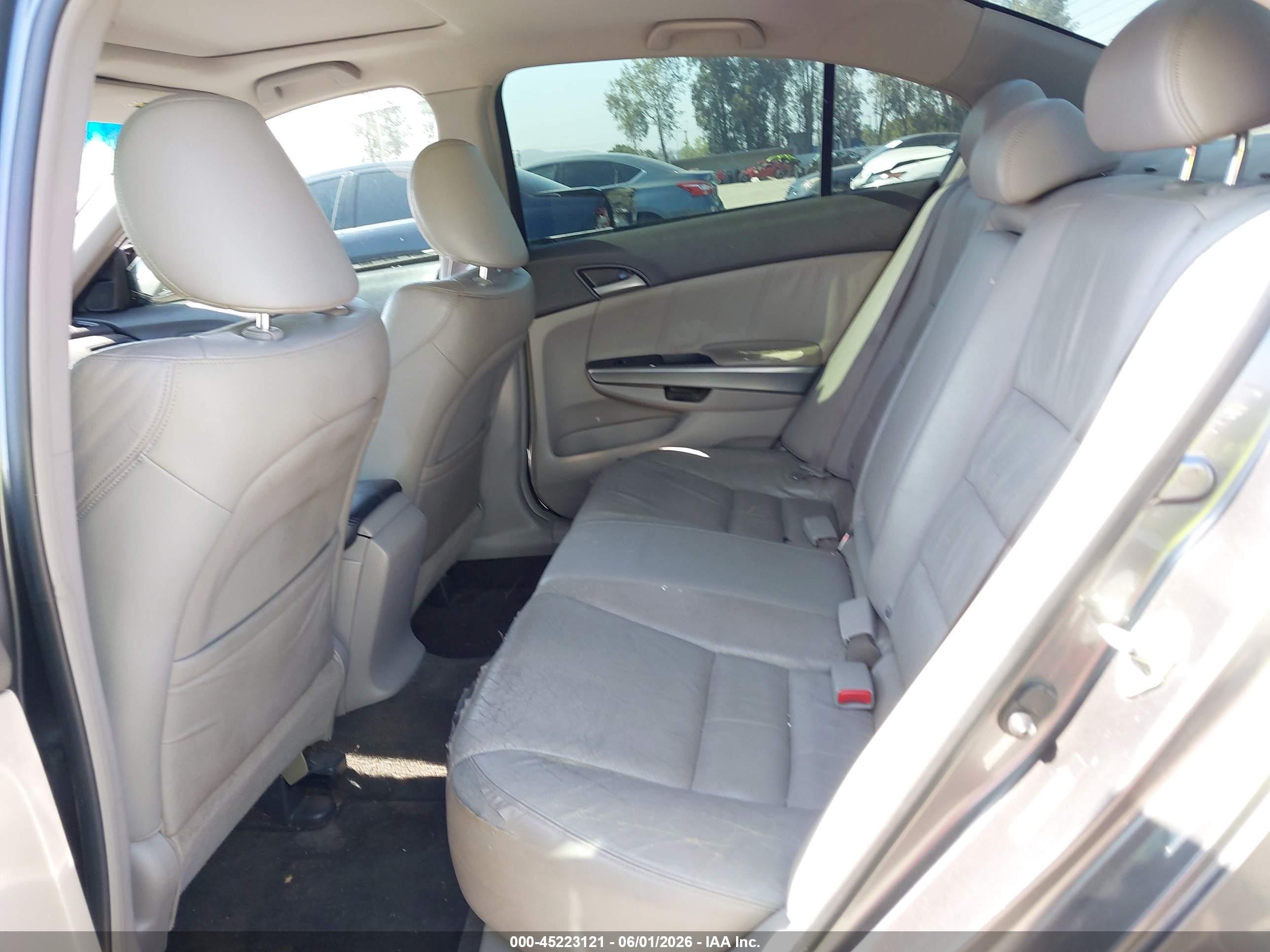 HONDA ACCORD image 8