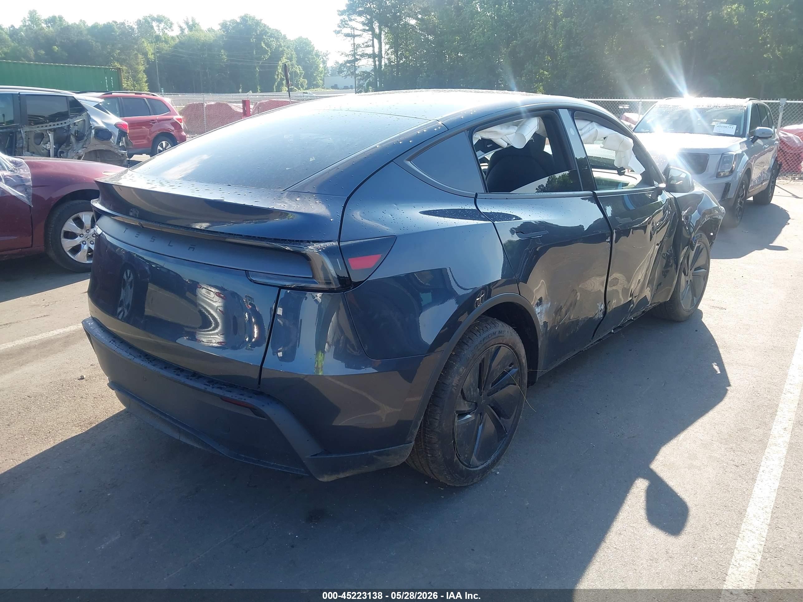 TESLA MODEL image 4