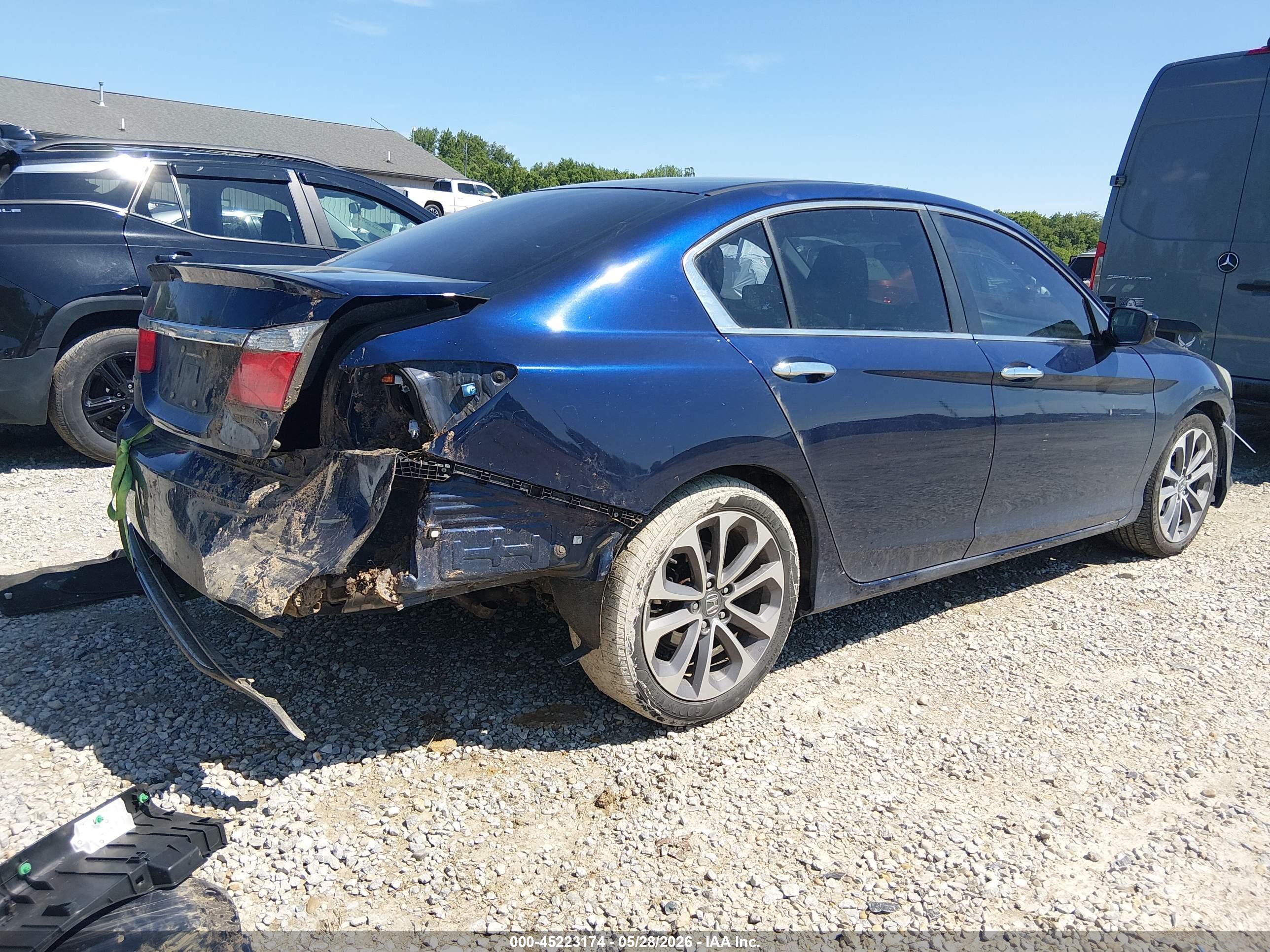 HONDA ACCORD image 4