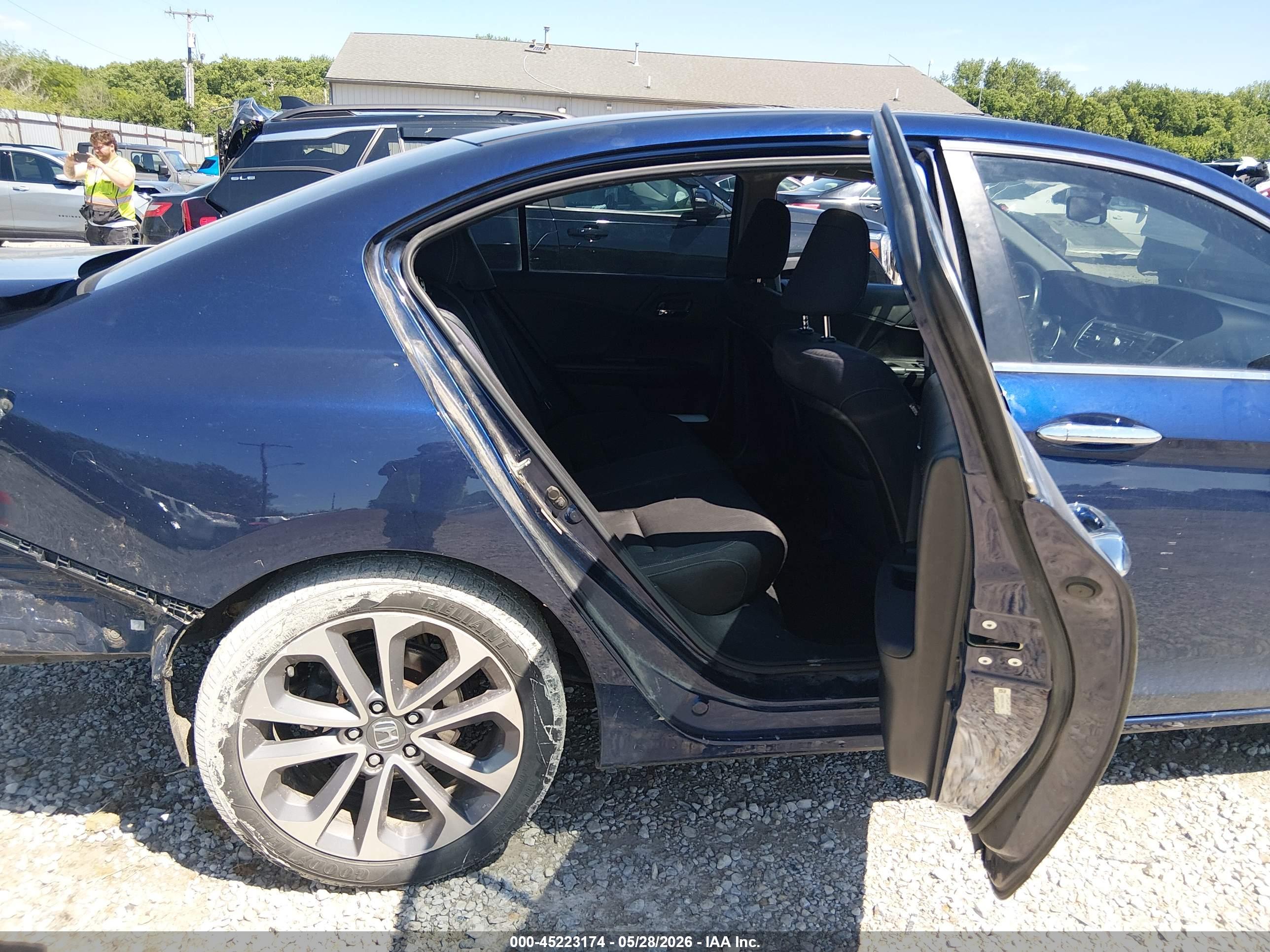 HONDA ACCORD image 8