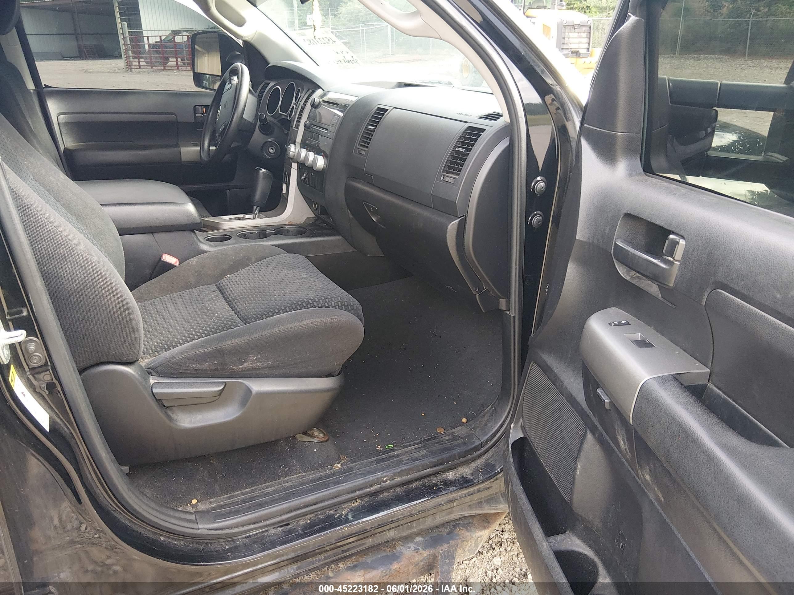 TOYOTA TUNDRA image 5