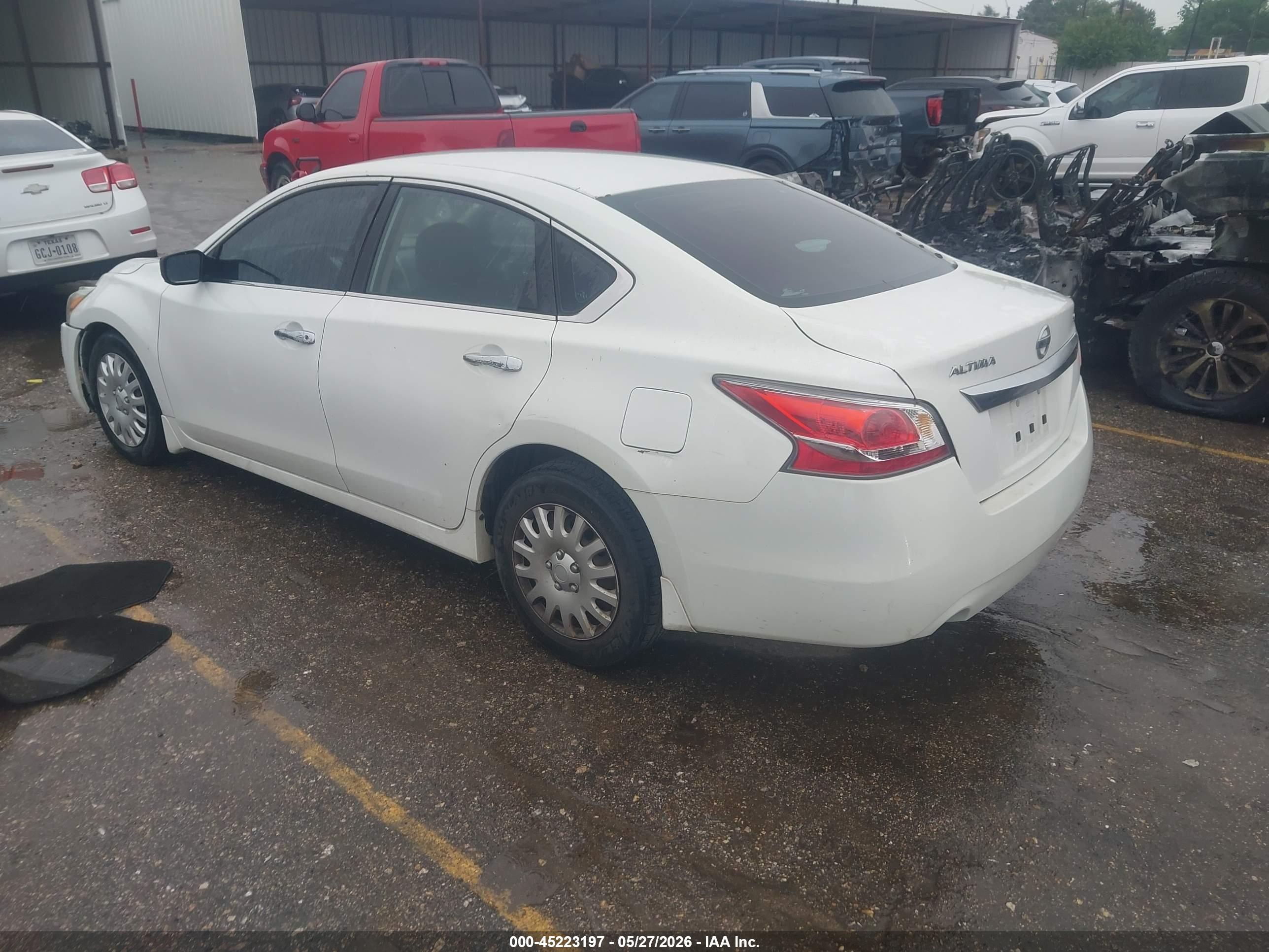 NISSAN ALTIMA image 3