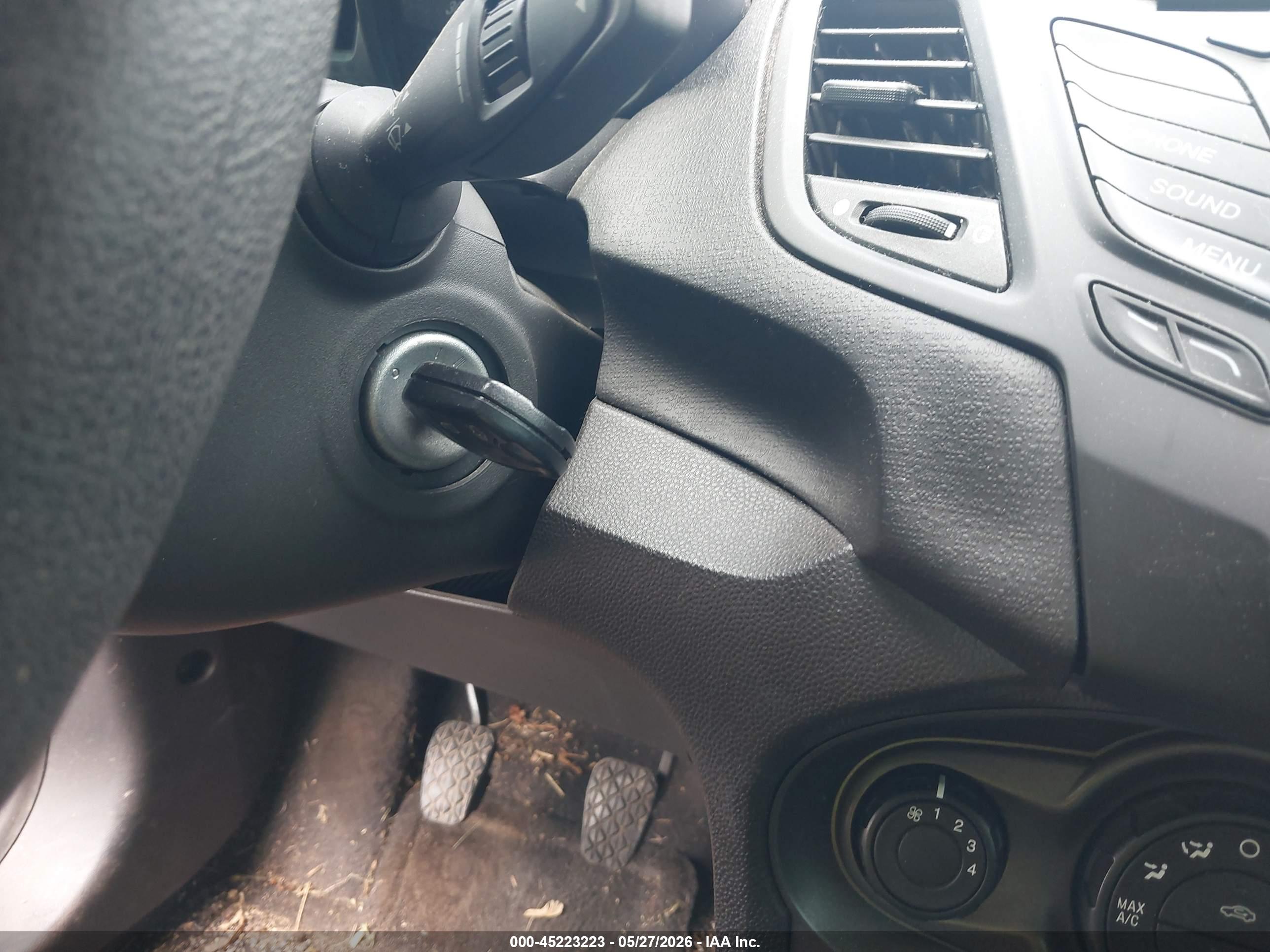 FORD FIESTA image 11
