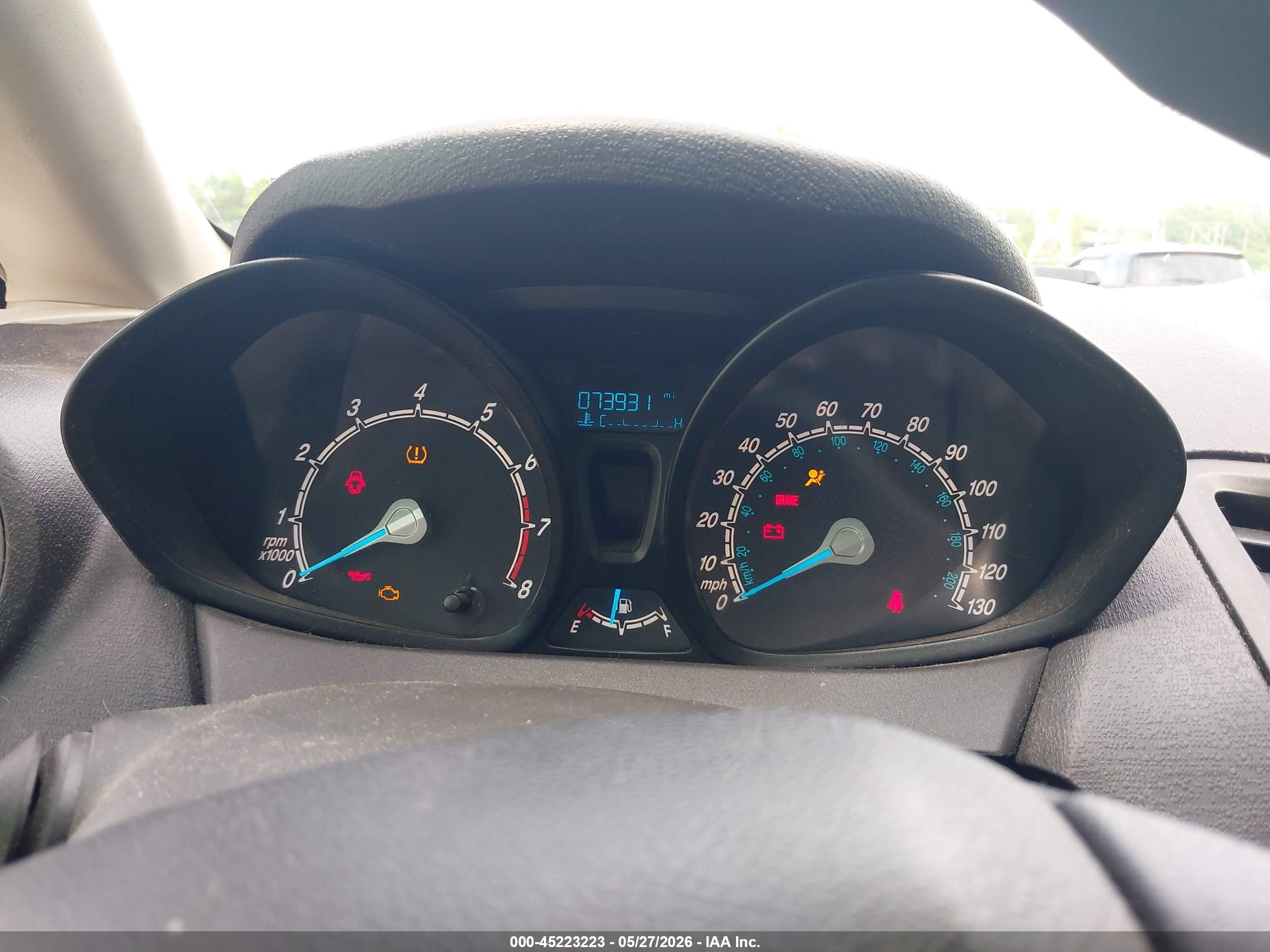 FORD FIESTA image 7