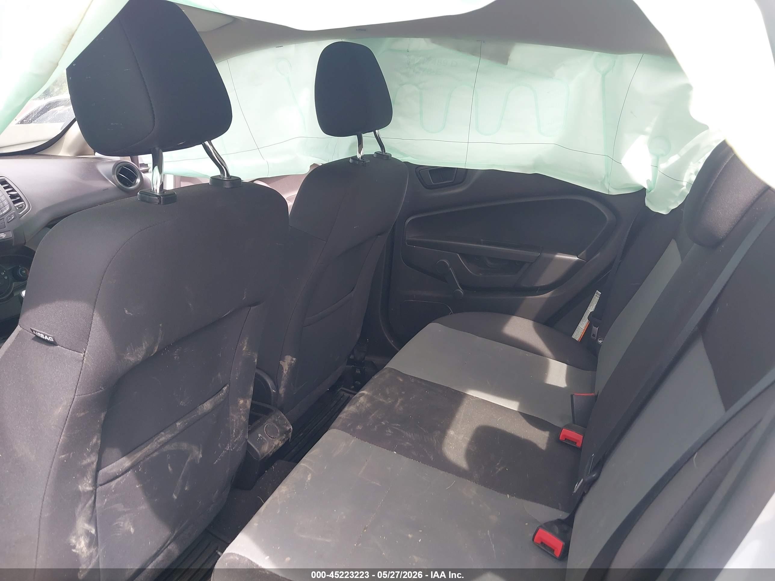 FORD FIESTA image 8