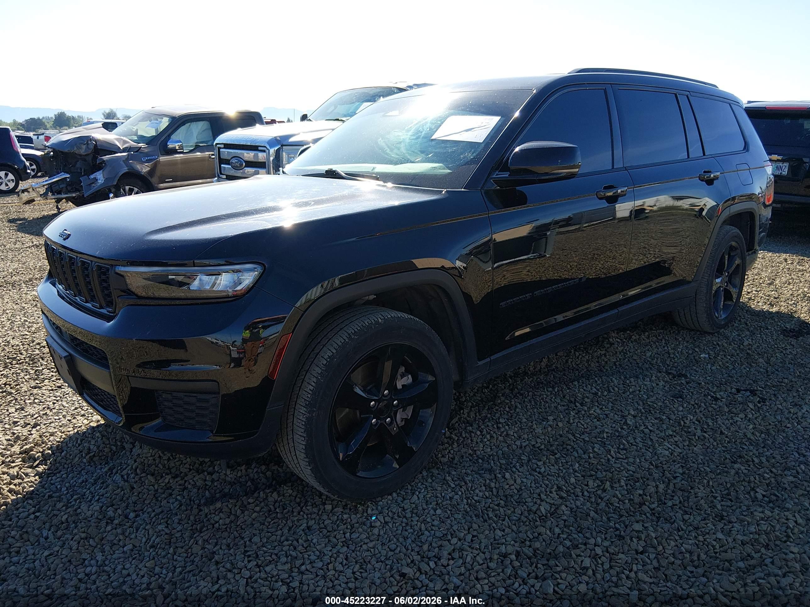 JEEP GRAND image 2