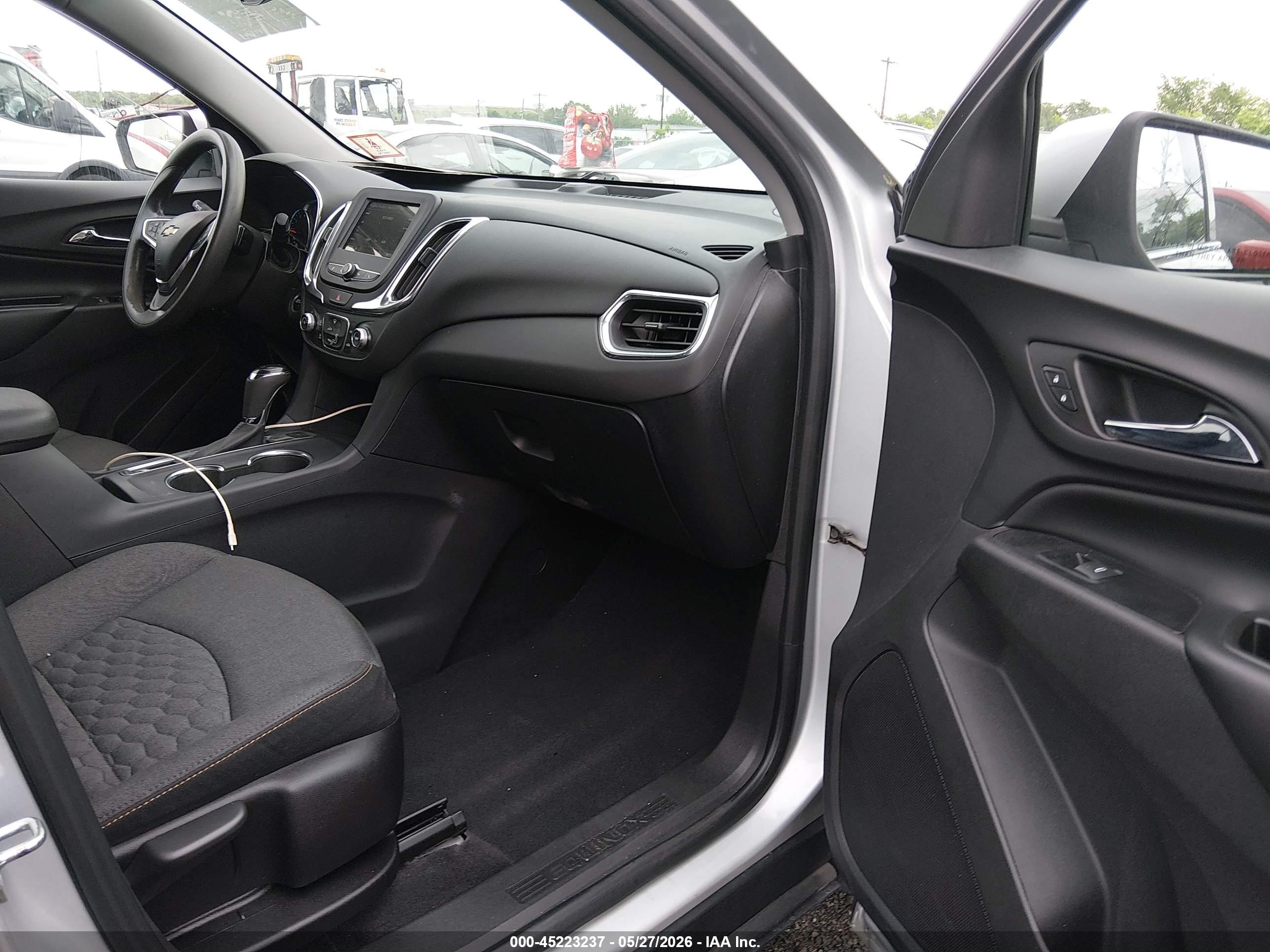 CHEVROLET EQUINOX image 5