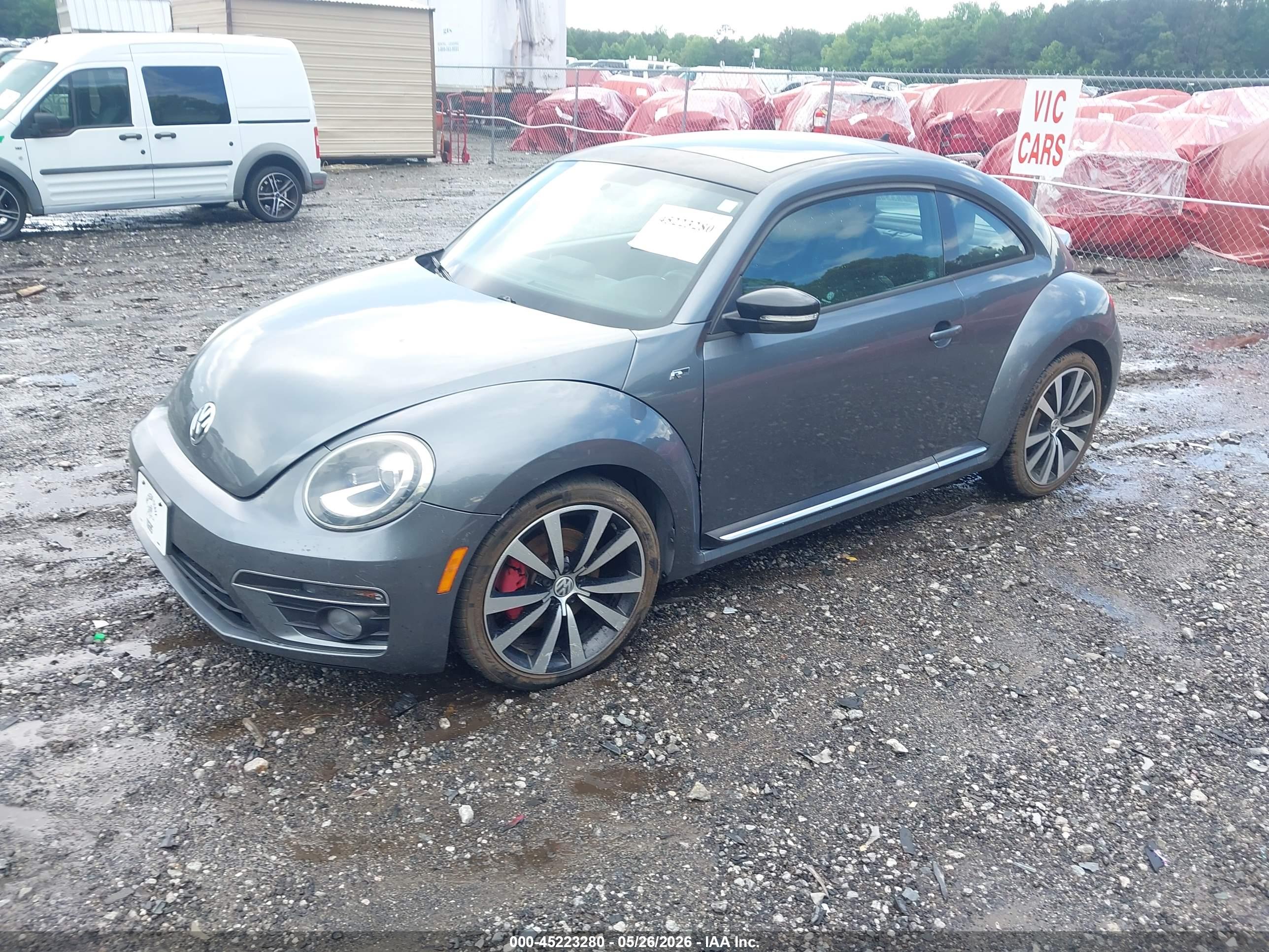 VOLKSWAGEN BEETLE image 2