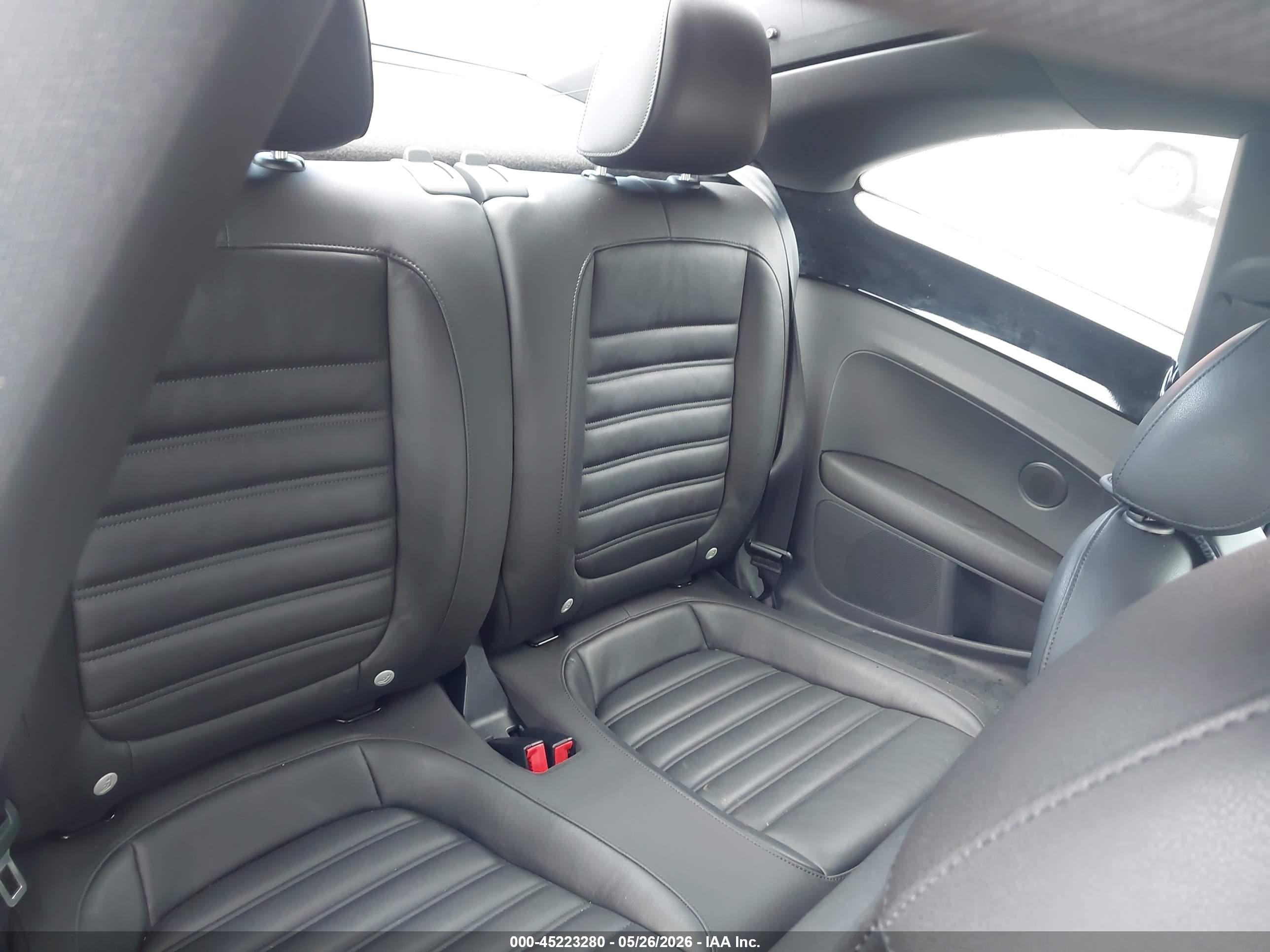 VOLKSWAGEN BEETLE image 8