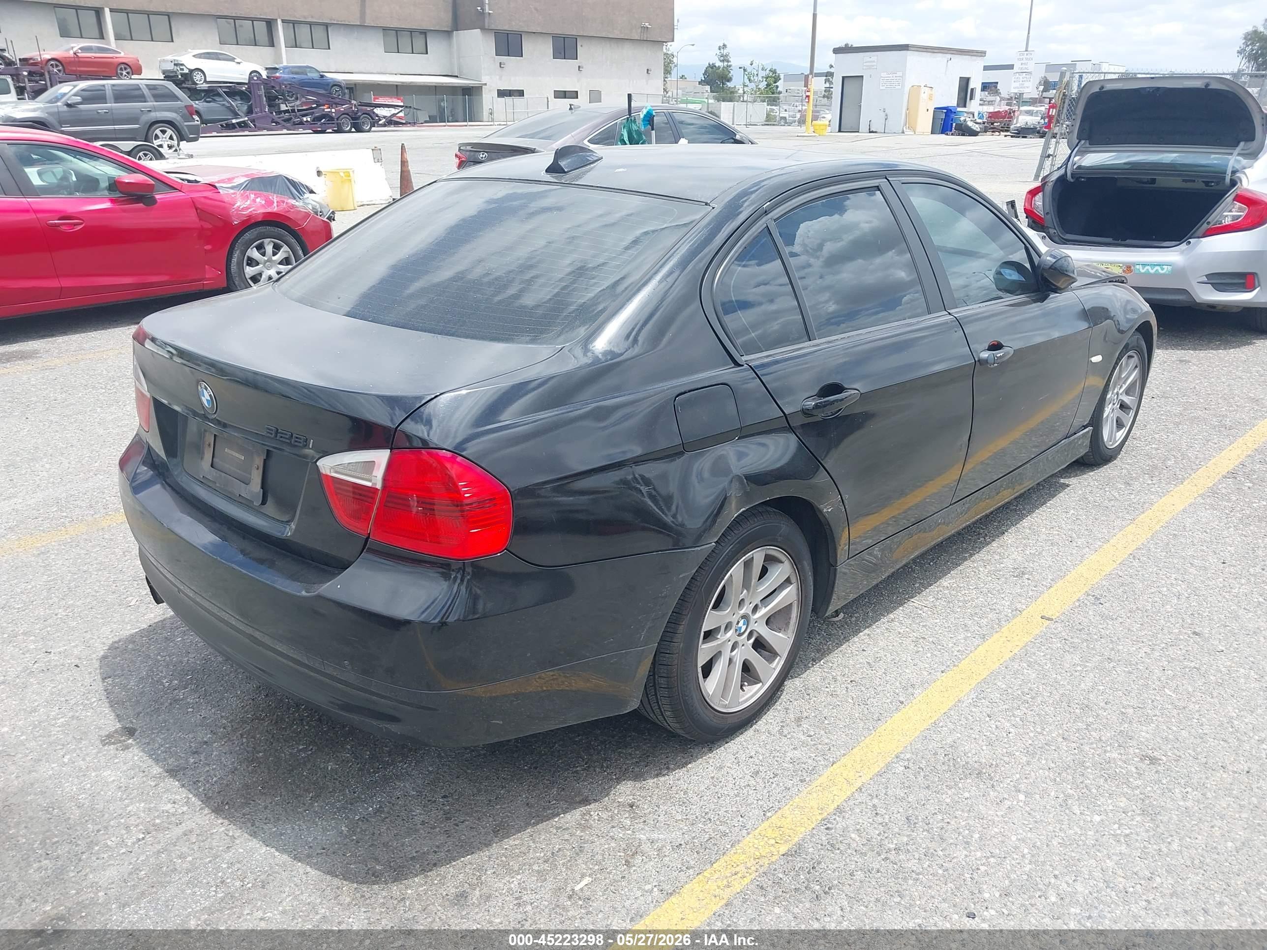 BMW 328I image 4