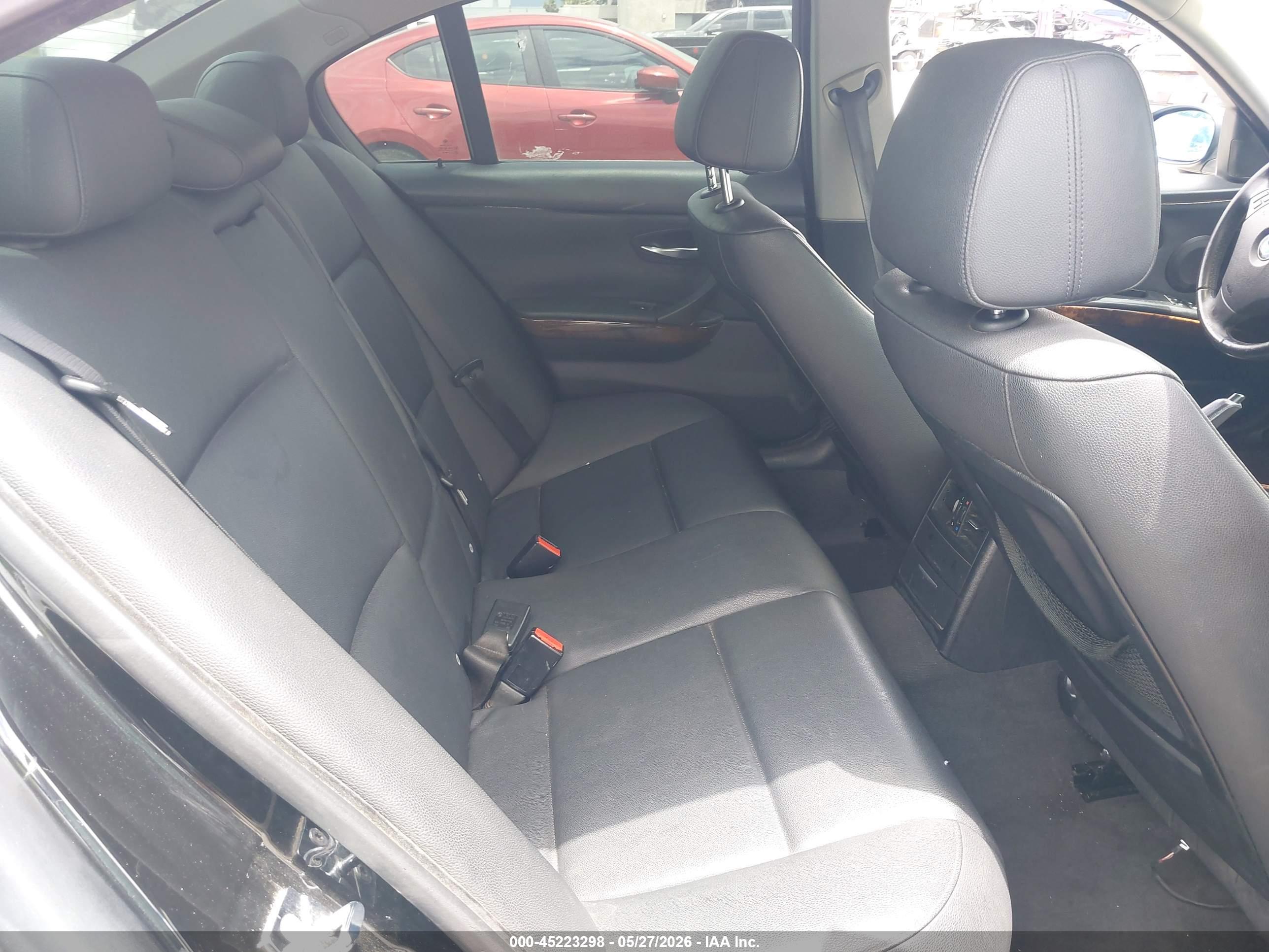 BMW 328I image 8