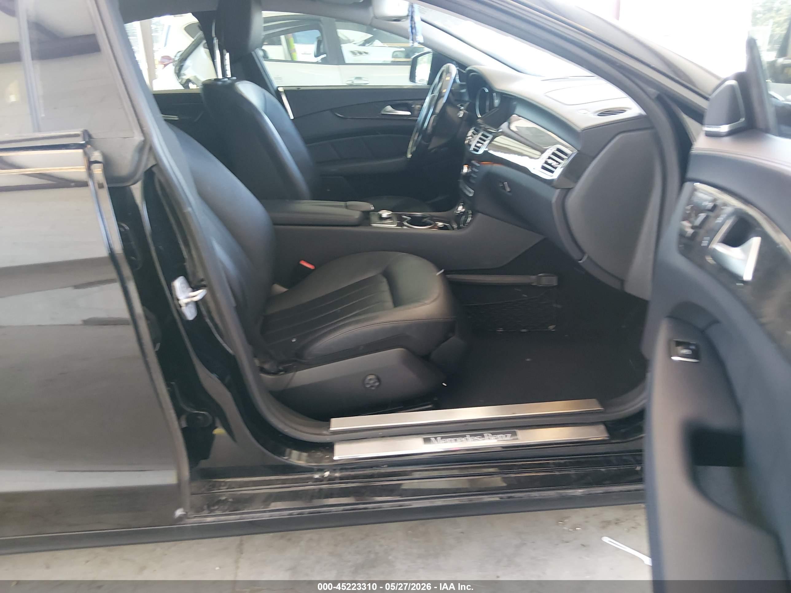 MERCEDES-BENZ CLS image 5