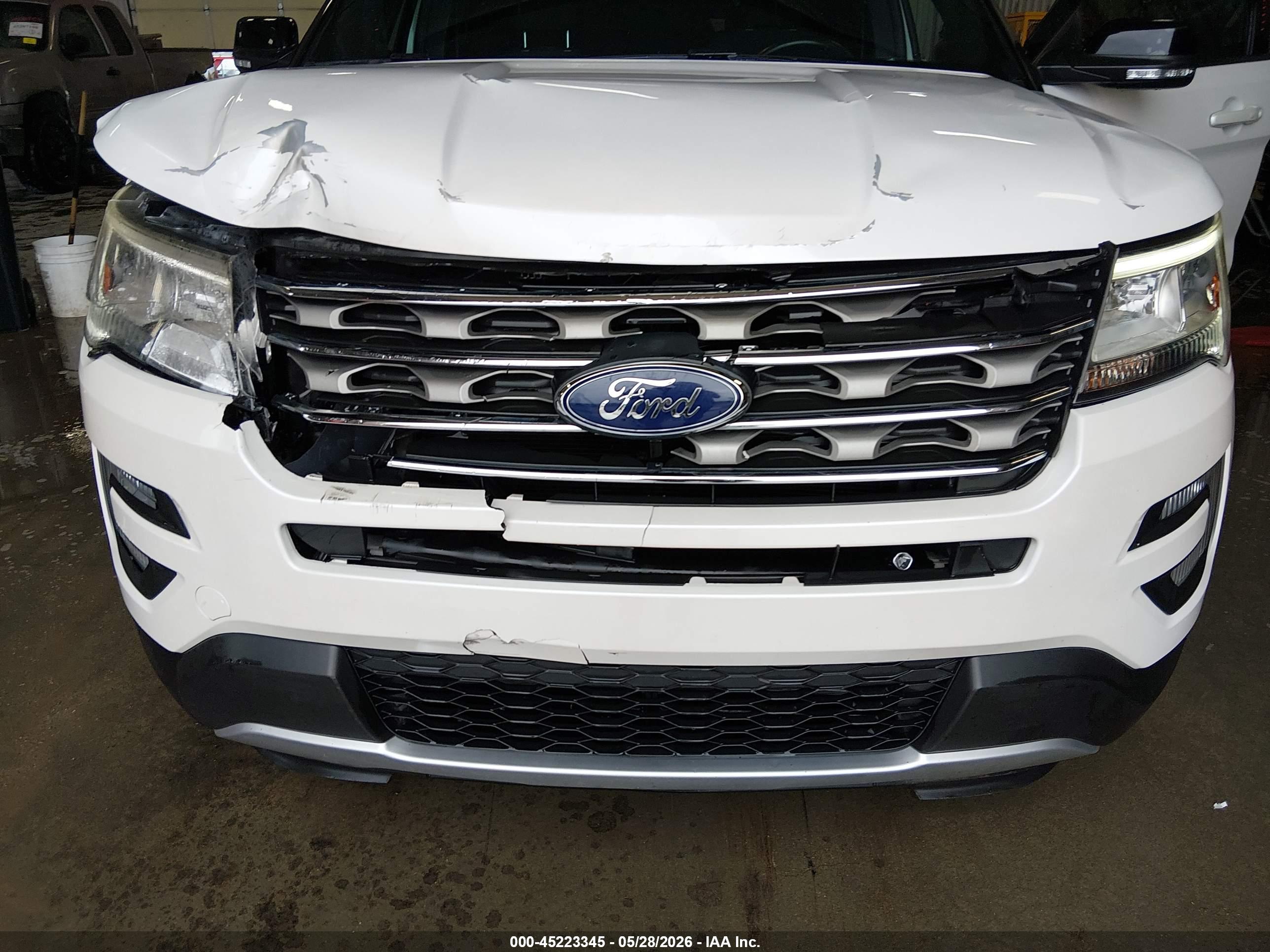 FORD EXPLORER image 6