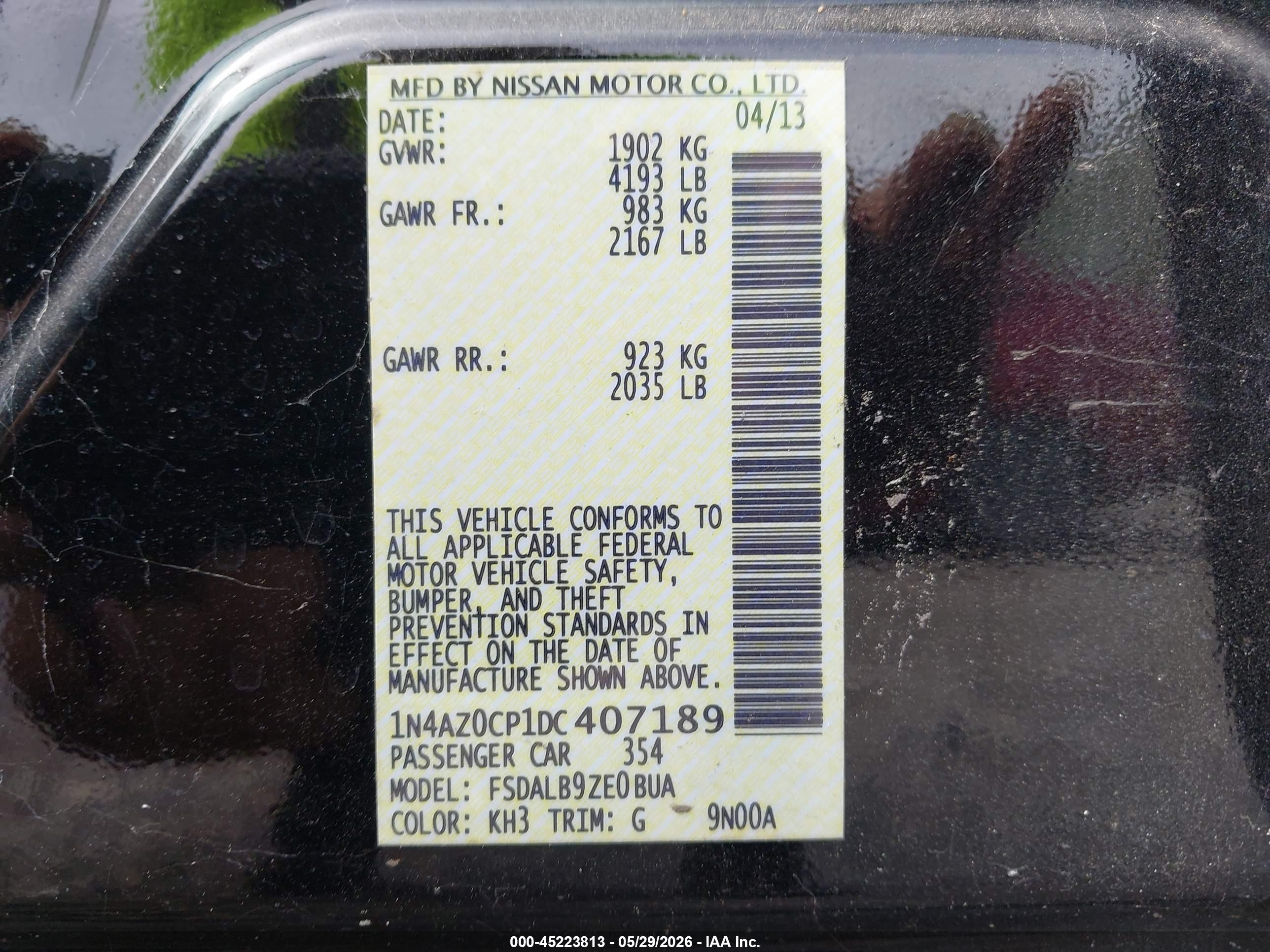 NISSAN LEAF image 9